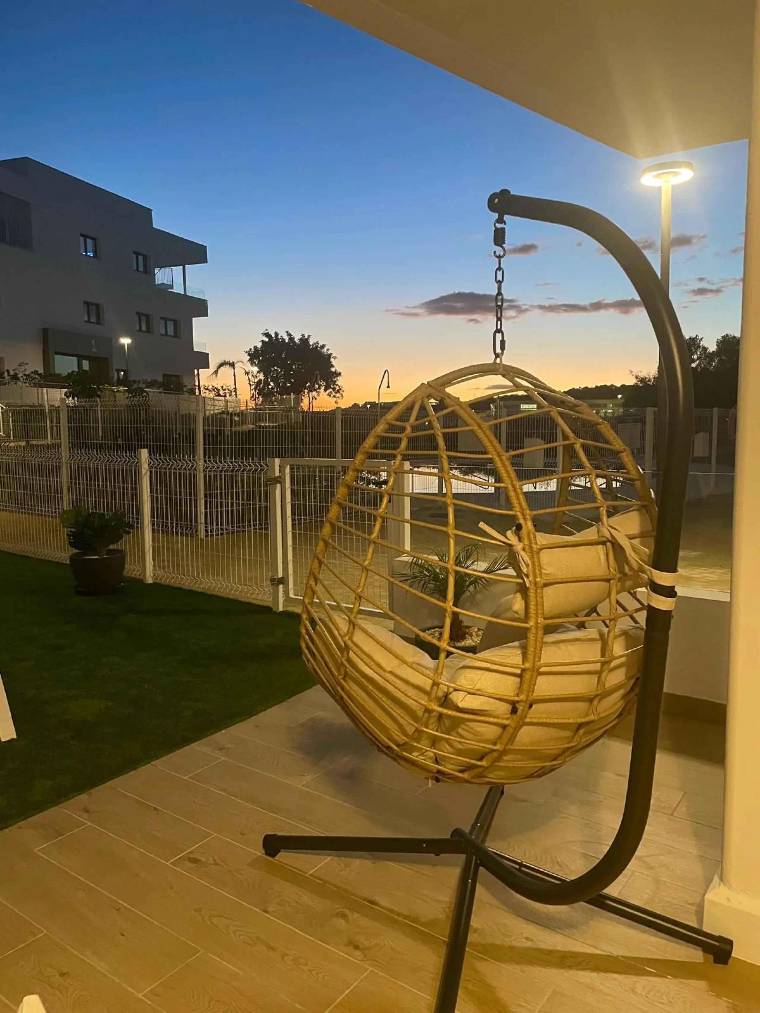 Excellent ground floor corner apartment with a good layout in a recently built complex.