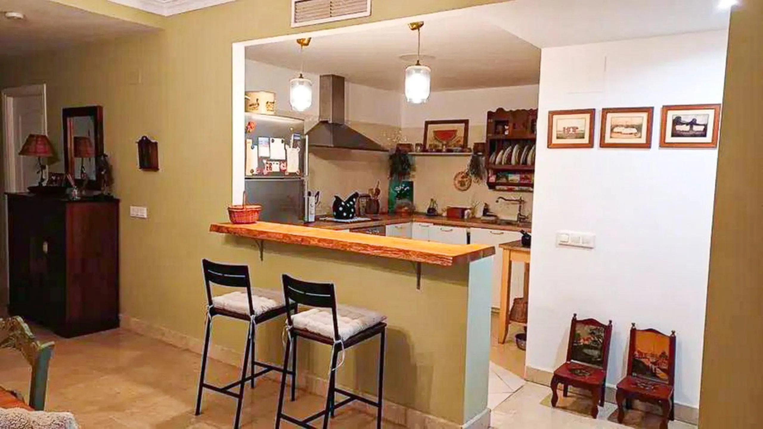 Apartment - Ground Floor Apartment в продаже в Marbella, Málaga. В доме 2 спален и 2 ванных комнат. Площадь дома 100 м²