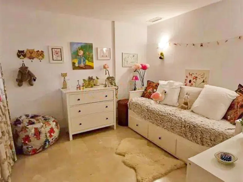 Apartment - Ground Floor Apartment в продаже в Marbella, Málaga. В доме 2 спален и 2 ванных комнат. Площадь дома 100 м²