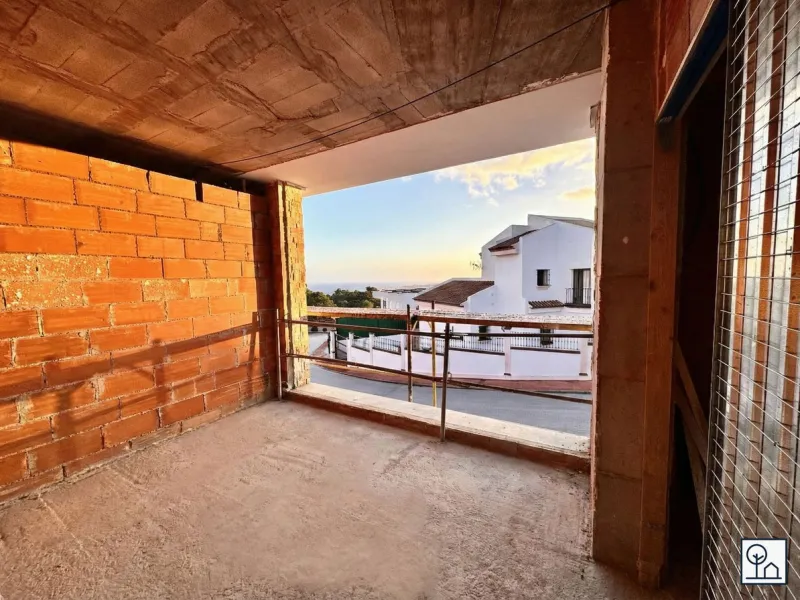 Discover this charming luxury villa in Mijas, a modern gem with panoramic sea and mountain views, designed to offer an unparalleled experience in the captivating setting and spectacular climate of the Costa del Sol.