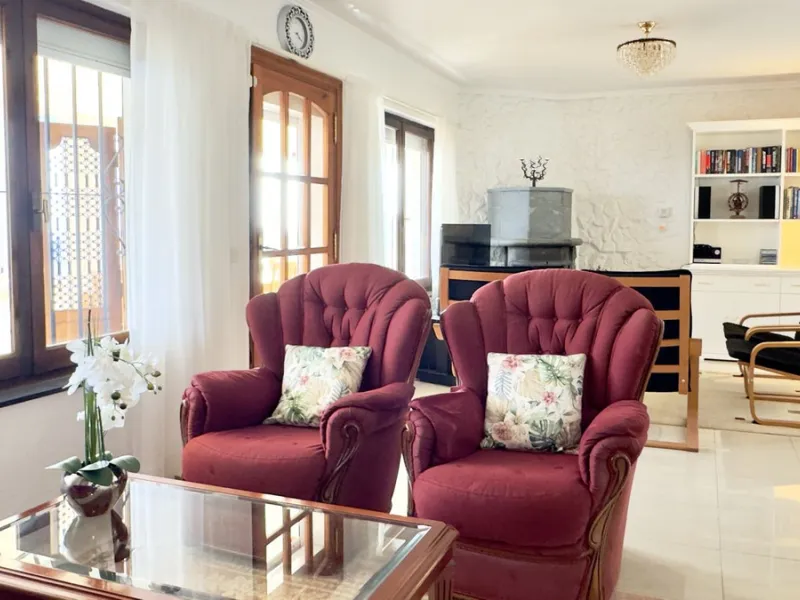 Villa with sea views in Mijas – a short drive from Fuengirola