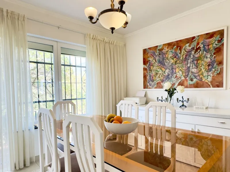Villa with sea views in Mijas – a short drive from Fuengirola