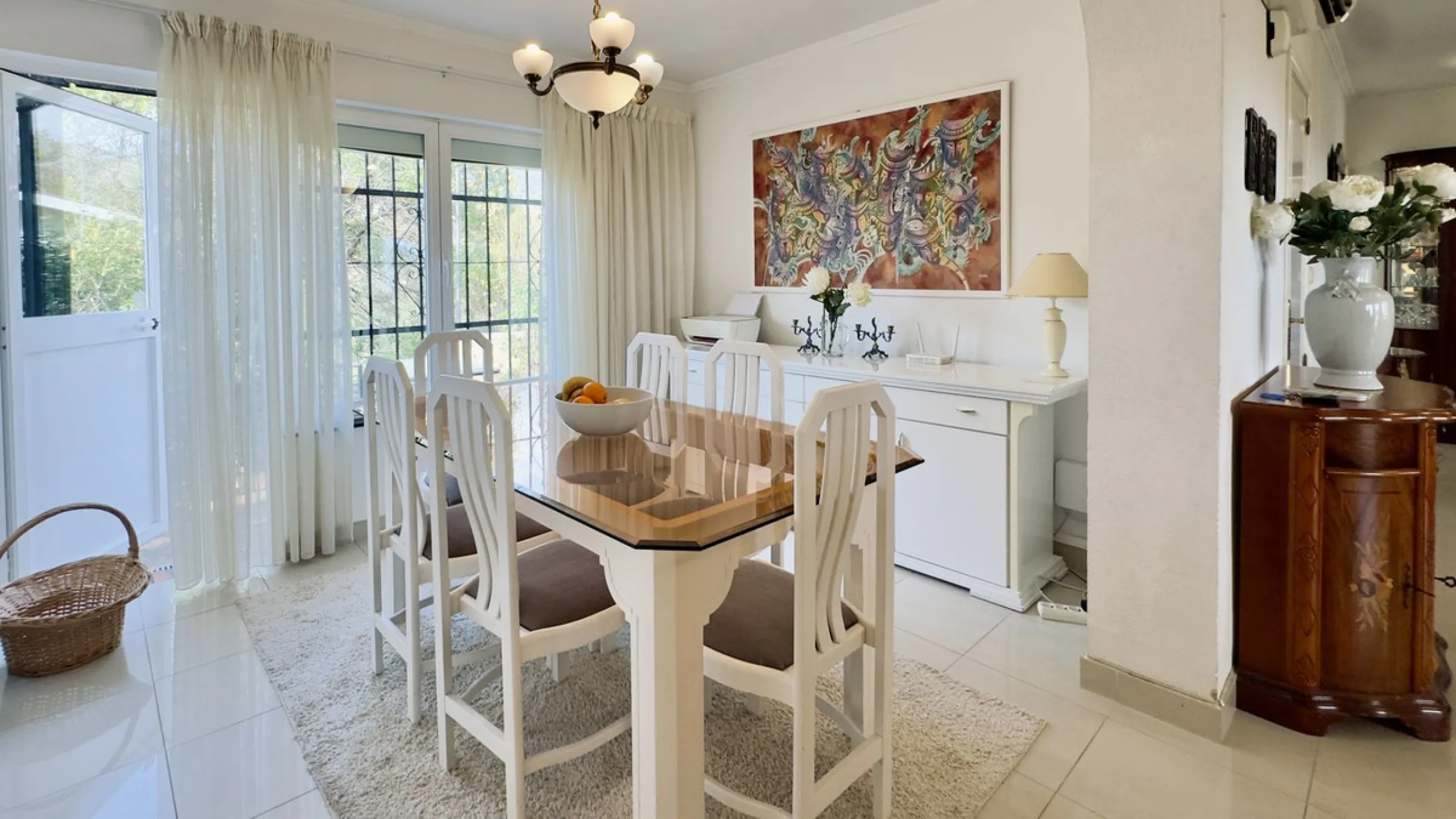 Villa with sea views in Mijas – a short drive from Fuengirola