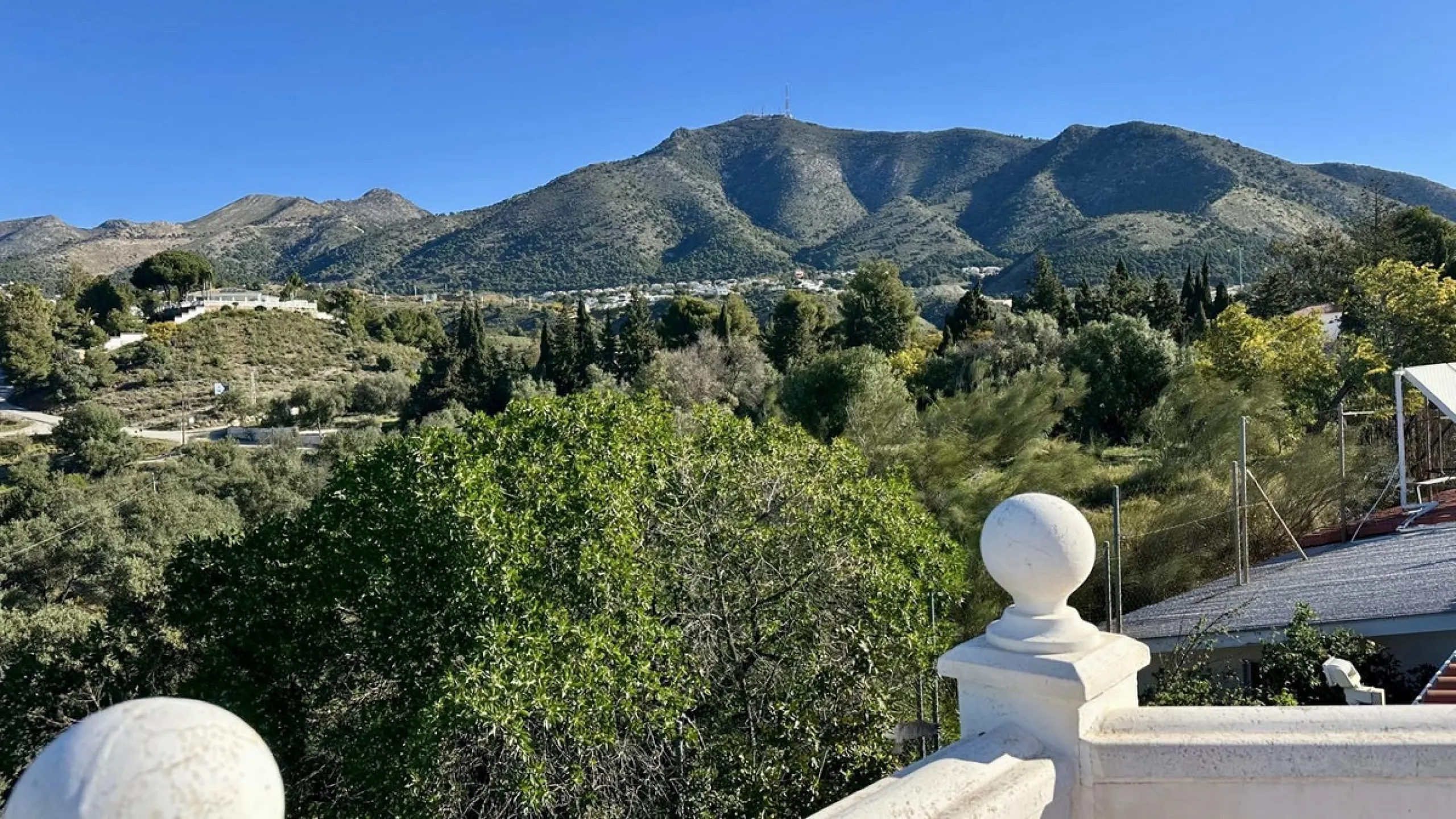 Villa with sea views in Mijas – a short drive from Fuengirola