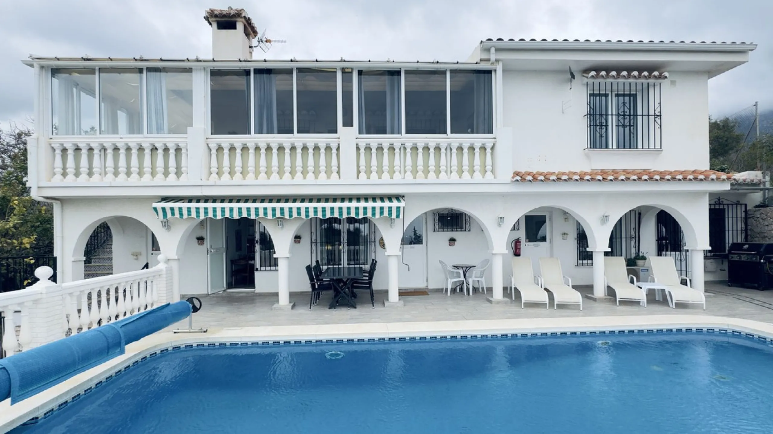 Villa with sea views in Mijas – a short drive from Fuengirola