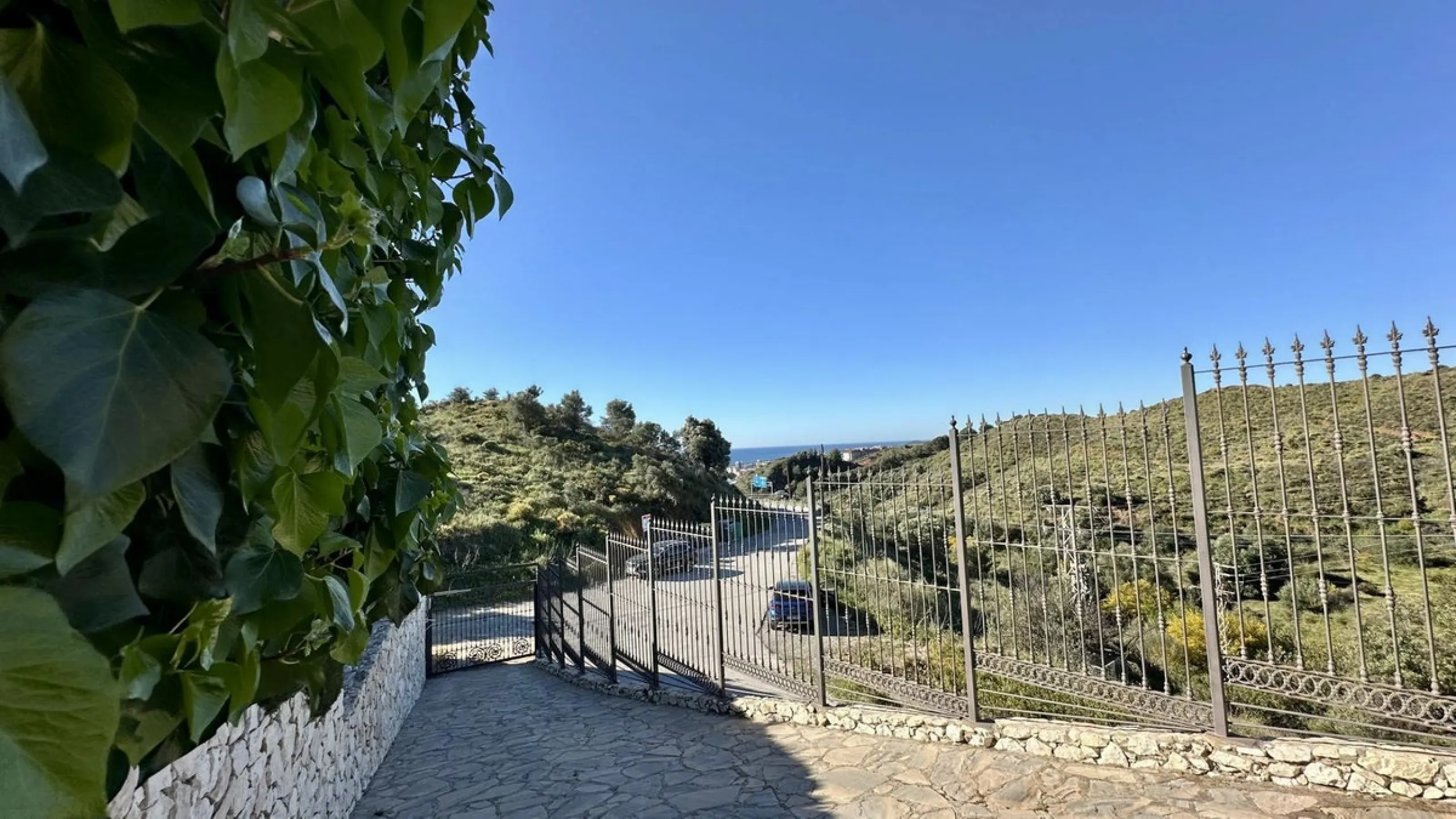 Villa with sea views in Mijas – a short drive from Fuengirola