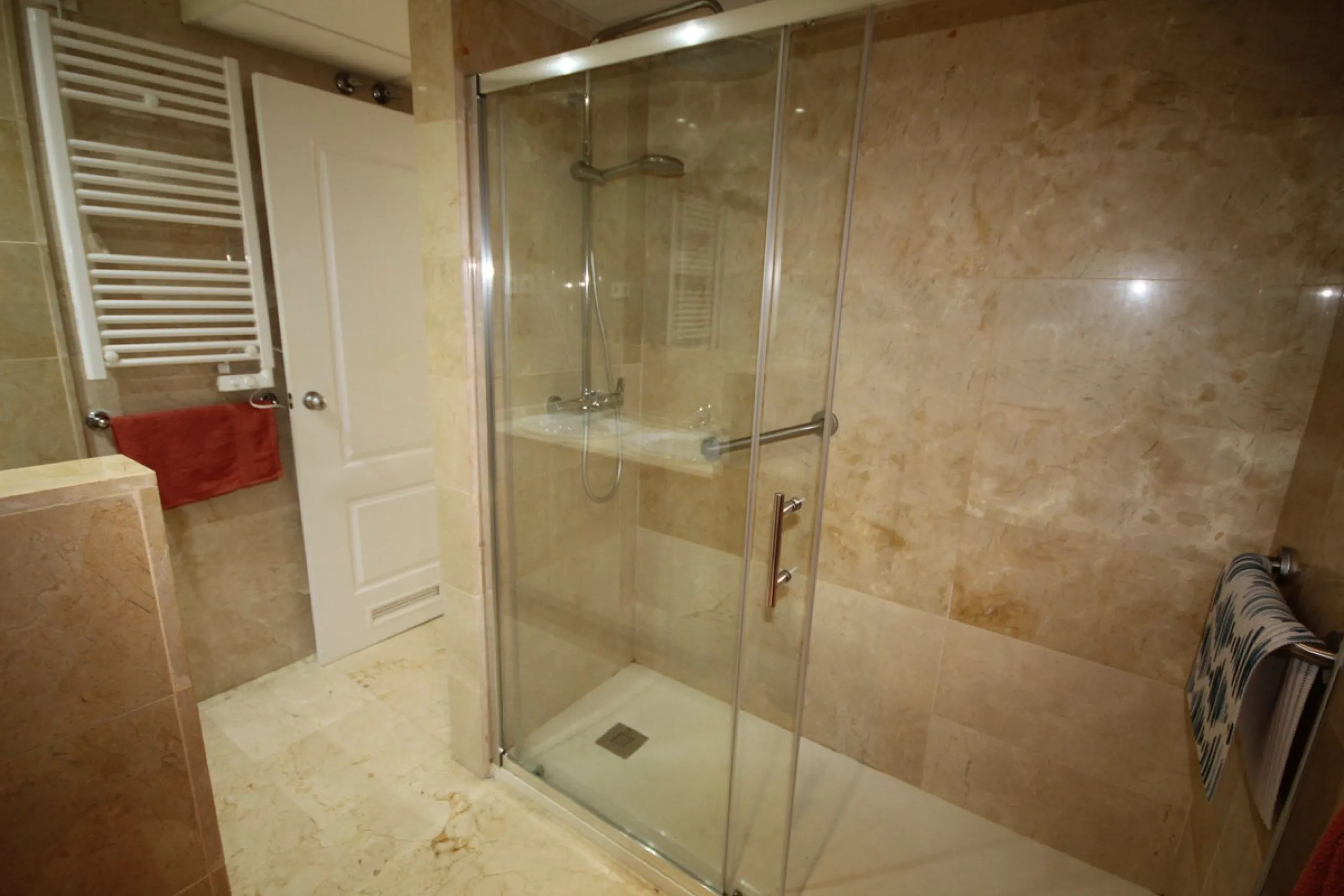 Apartment - Ground Floor Apartment в продаже в Mijas, Málaga. В доме 2 спален и 2 ванных комнат. Площадь дома 84 м²