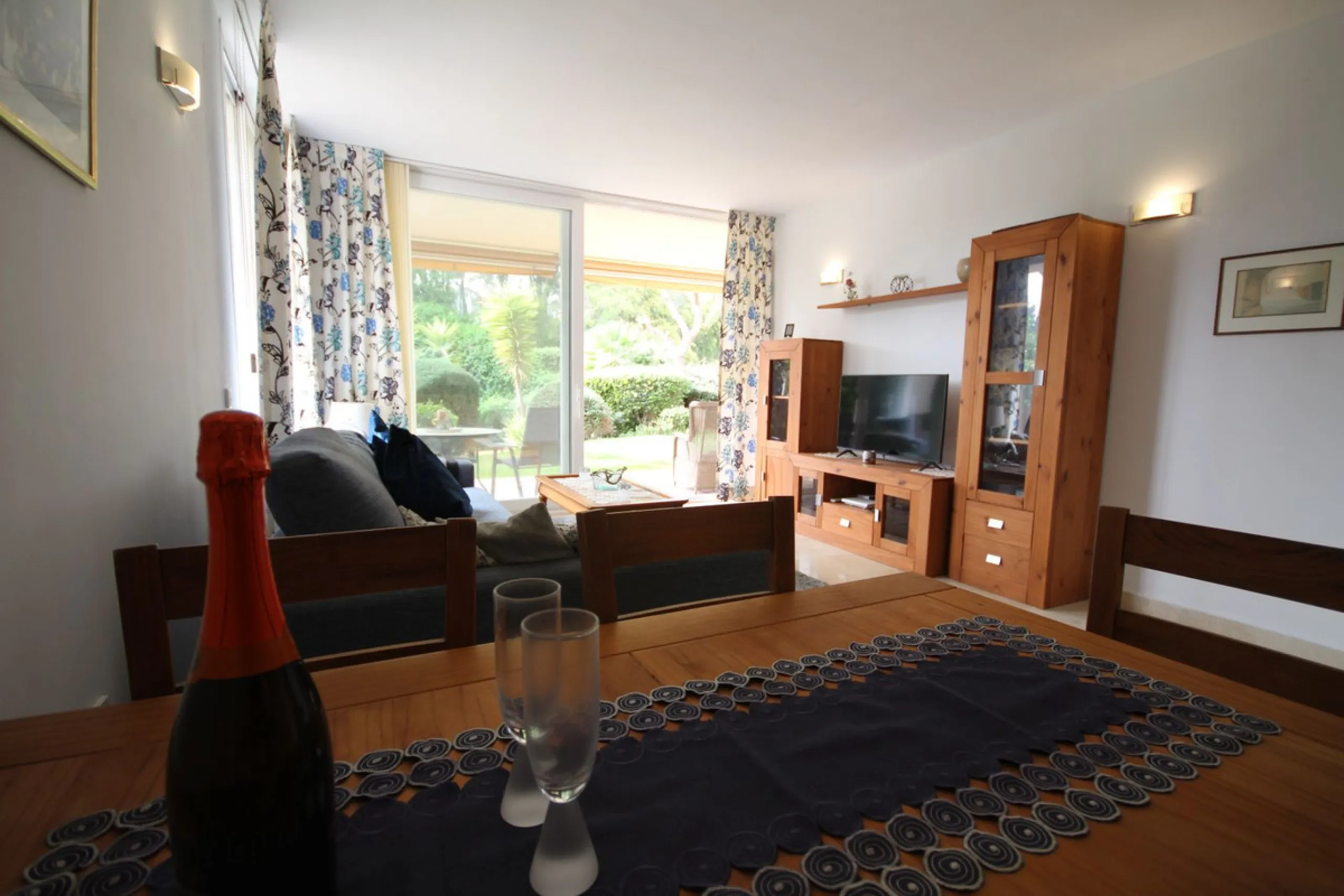 Apartment - Ground Floor Apartment в продаже в Mijas, Málaga. В доме 2 спален и 2 ванных комнат. Площадь дома 84 м²