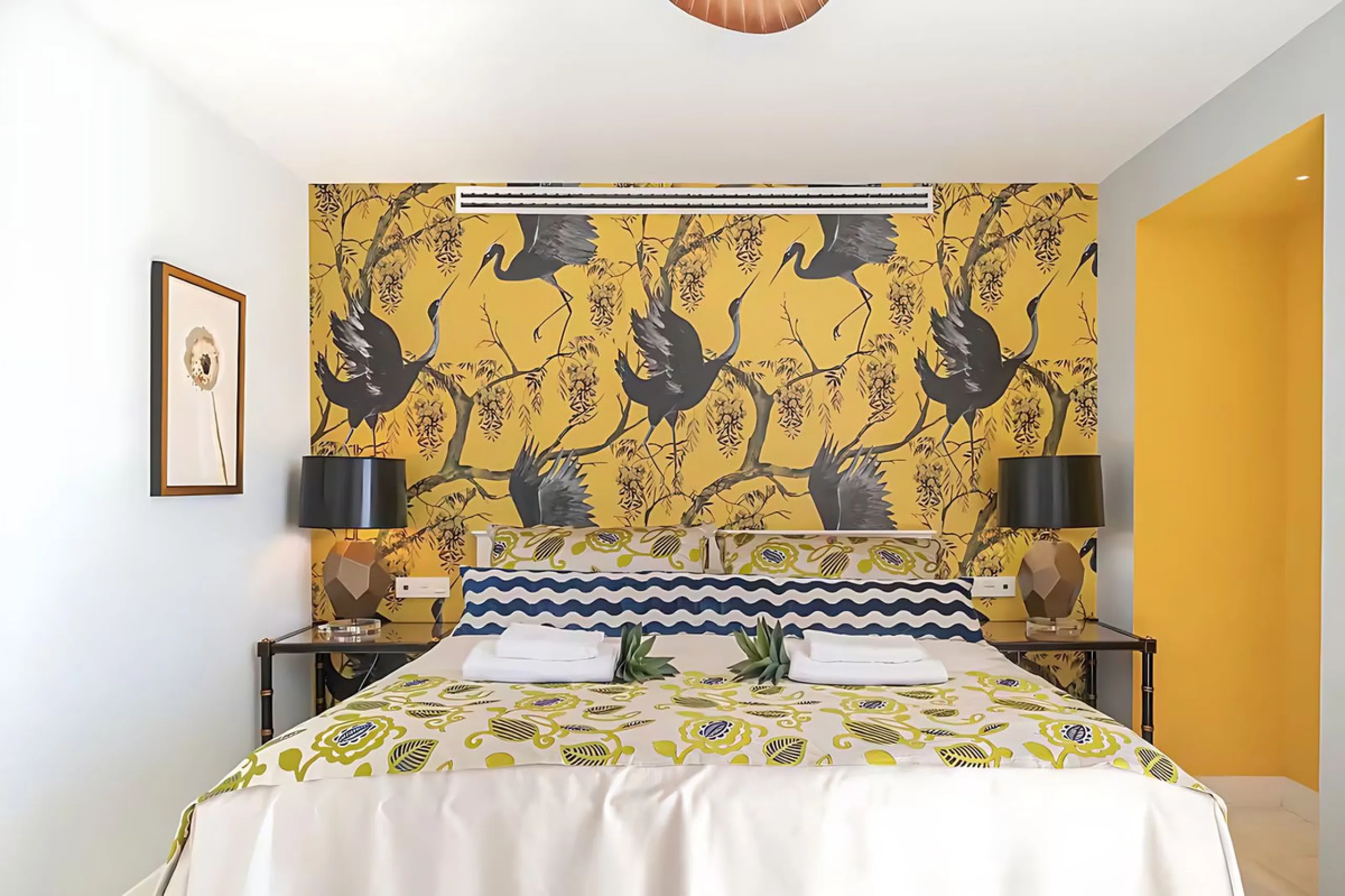 Villa Las Brisas is an immaculately presented detached villa located in the sought-after area of Paraiso Alto, offering a perfect blend of privacy, comfort, and contemporary family living.