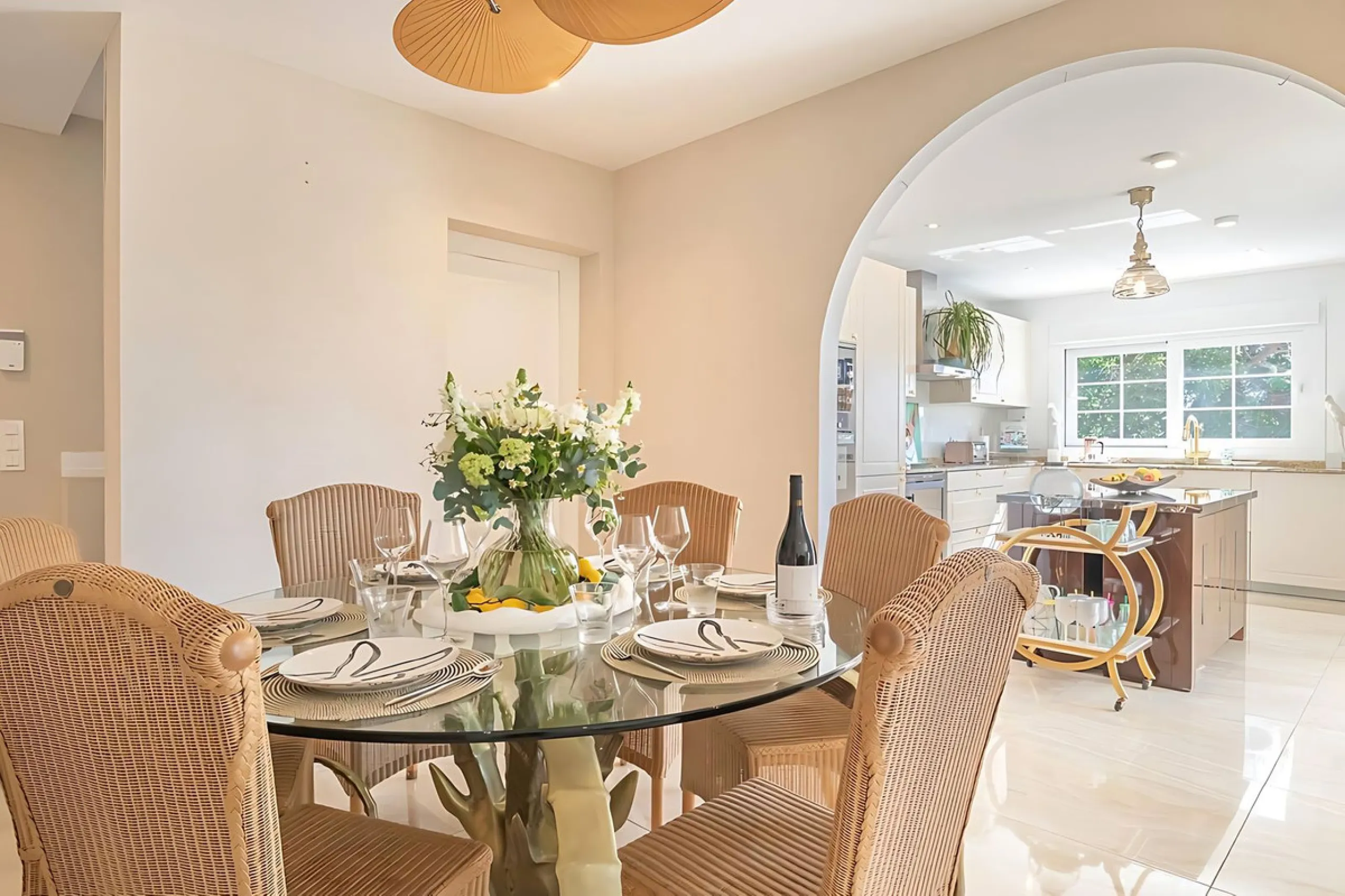 Villa Las Brisas is an immaculately presented detached villa located in the sought-after area of Paraiso Alto, offering a perfect blend of privacy, comfort, and contemporary family living.