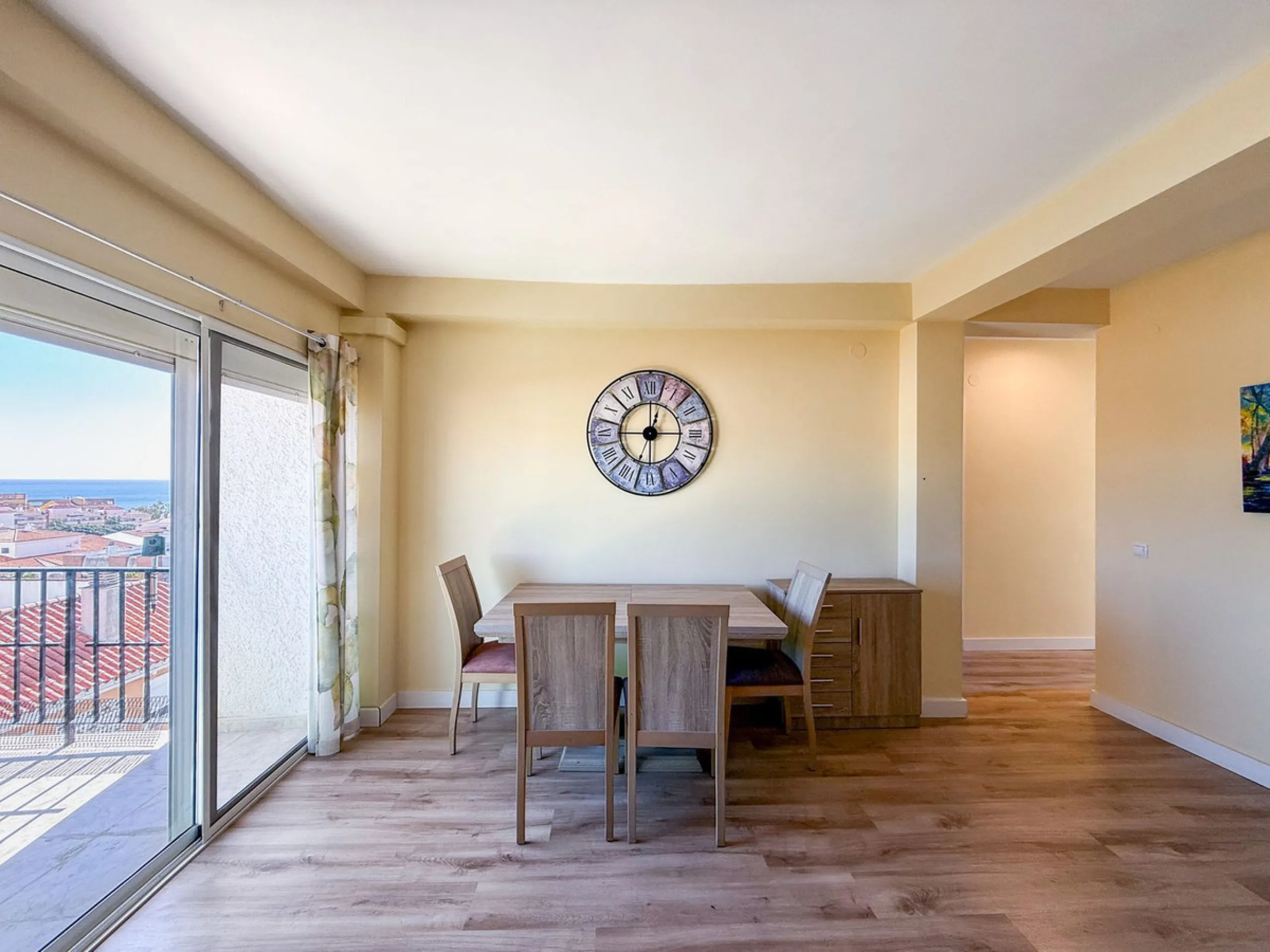 Fully Renovated Corner Apartment with Sea Views in the Heart of Arroyo de la Miel