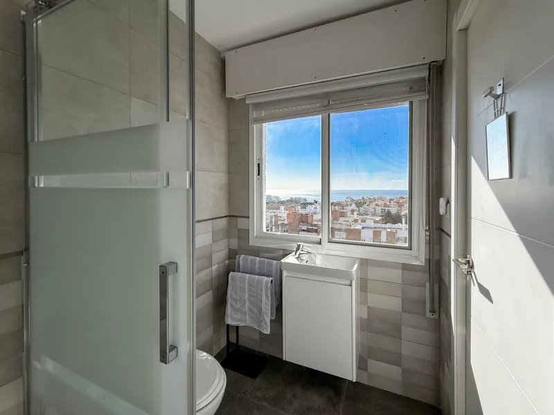 Fully Renovated Corner Apartment with Sea Views in the Heart of Arroyo de la Miel