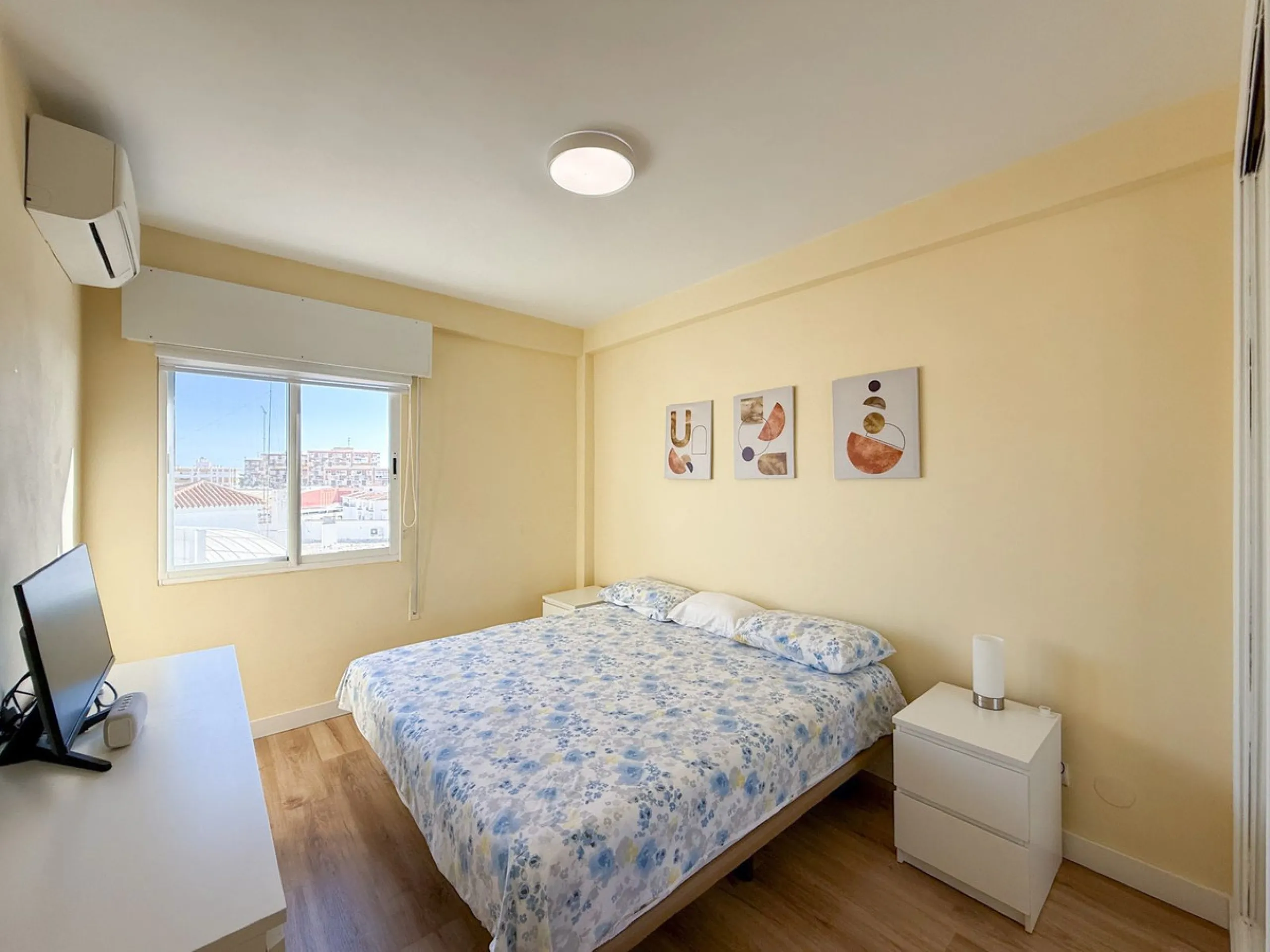 Fully Renovated Corner Apartment with Sea Views in the Heart of Arroyo de la Miel