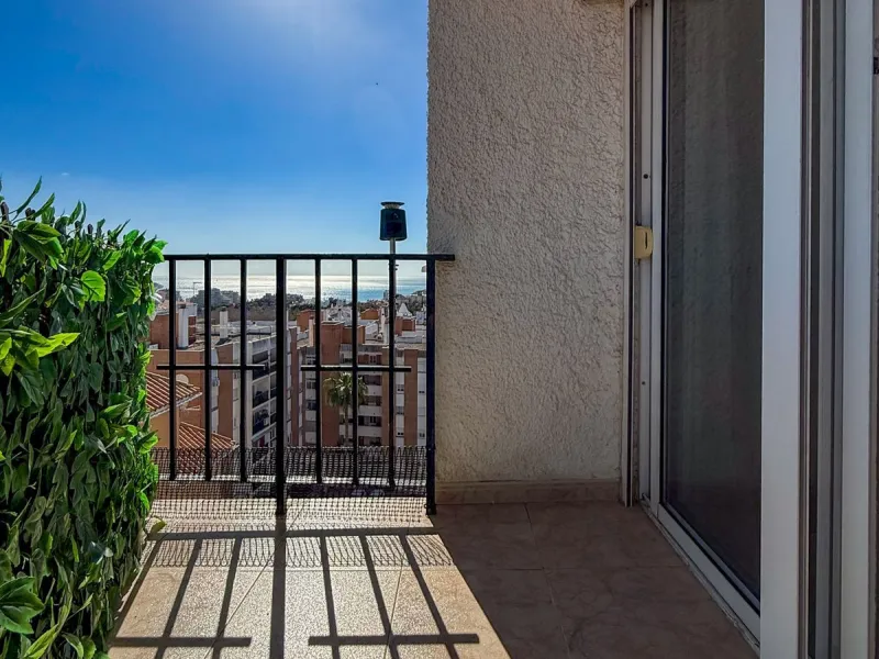 Fully Renovated Corner Apartment with Sea Views in the Heart of Arroyo de la Miel