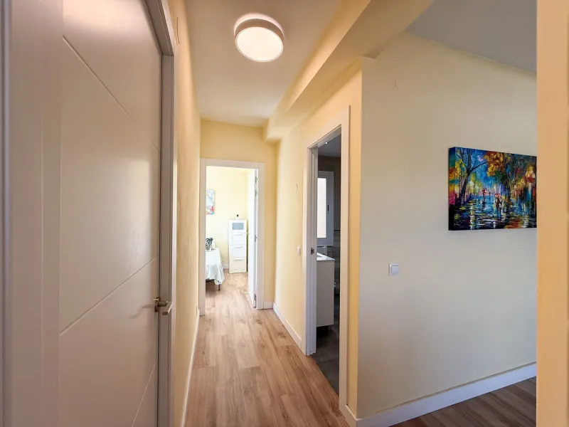 Fully Renovated Corner Apartment with Sea Views in the Heart of Arroyo de la Miel