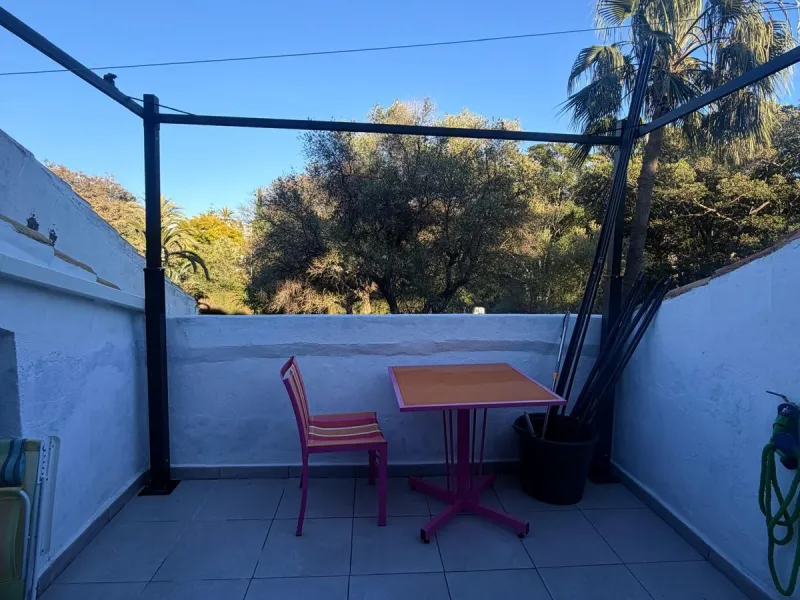 House - Townhouse в продаже в Marbella, Málaga. В доме 2 спален и 2 ванных комнат. Площадь дома 113 м²
