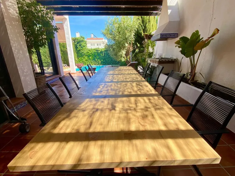 House - Detached Villa в продаже в Marbella, Málaga. В доме 6 спален и 6 ванных комнат. Площадь дома 300 м². Площадь участка 540 м²
