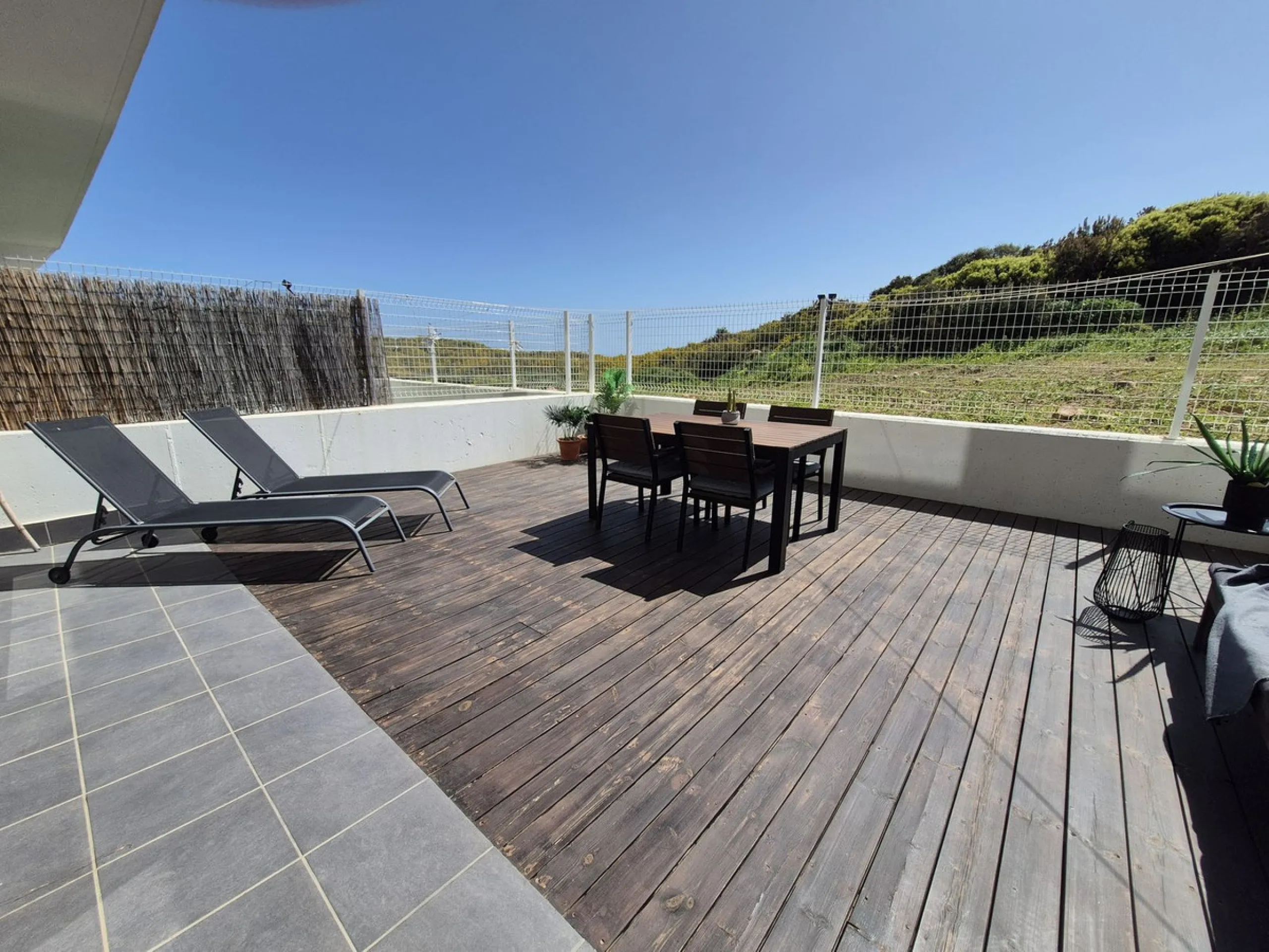 Beautiful 2 Bedroom Apartment for Sale in Puerto de la Duquesa, Manilva – Large Terraces, Golf Views, Garage & Gym