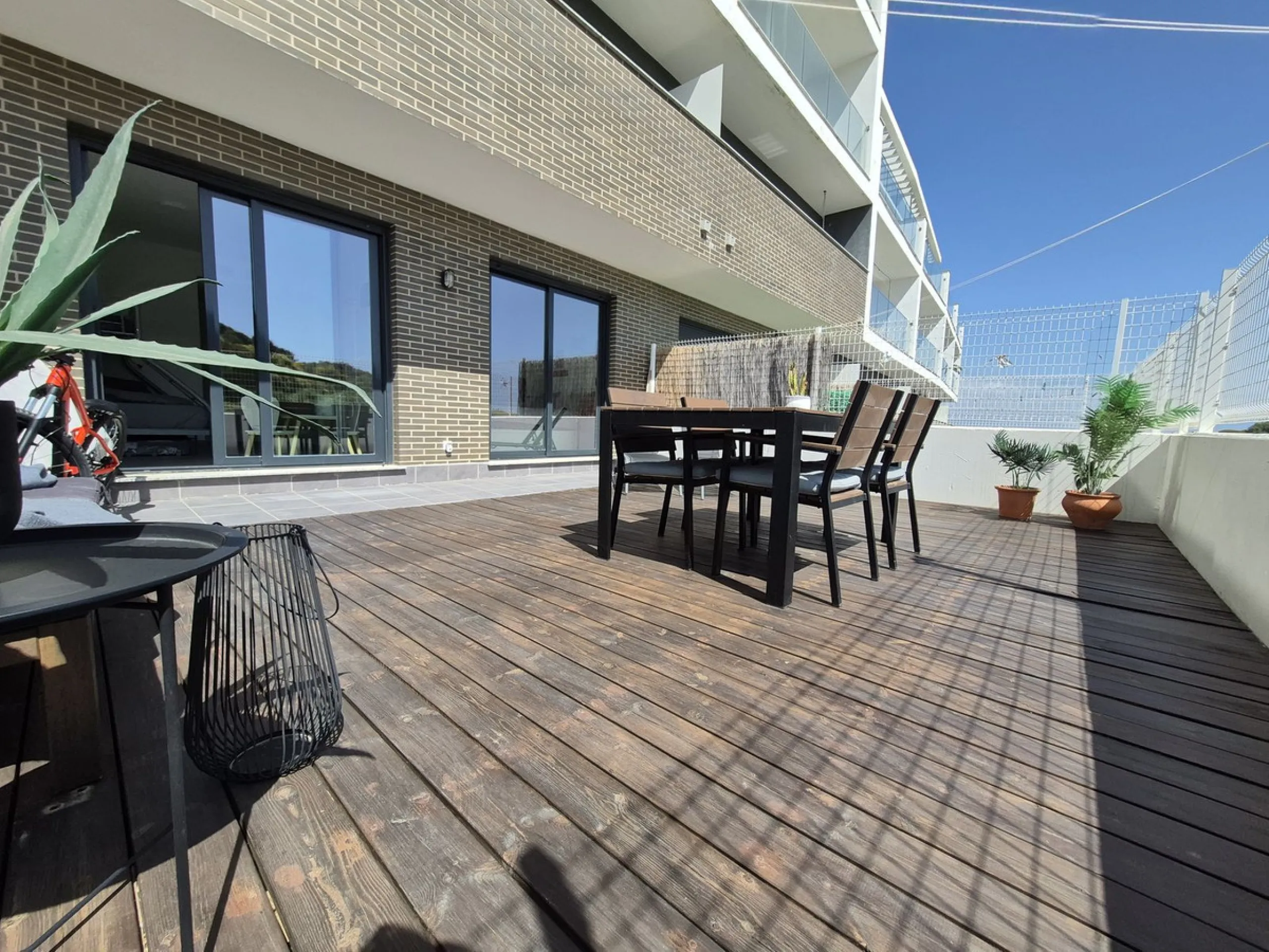 Beautiful 2 Bedroom Apartment for Sale in Puerto de la Duquesa, Manilva – Large Terraces, Golf Views, Garage & Gym