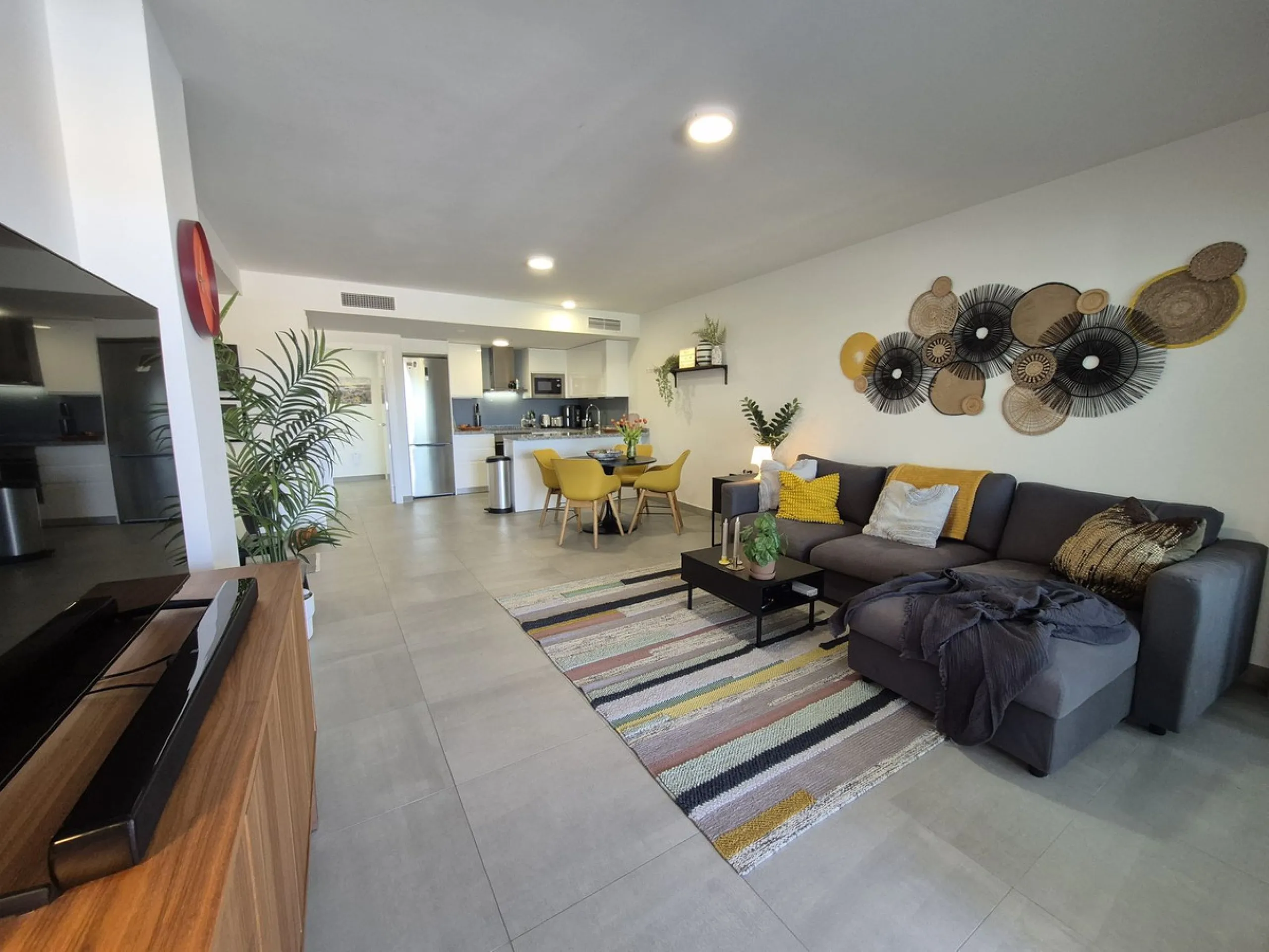 Beautiful 2 Bedroom Apartment for Sale in Puerto de la Duquesa, Manilva – Large Terraces, Golf Views, Garage & Gym