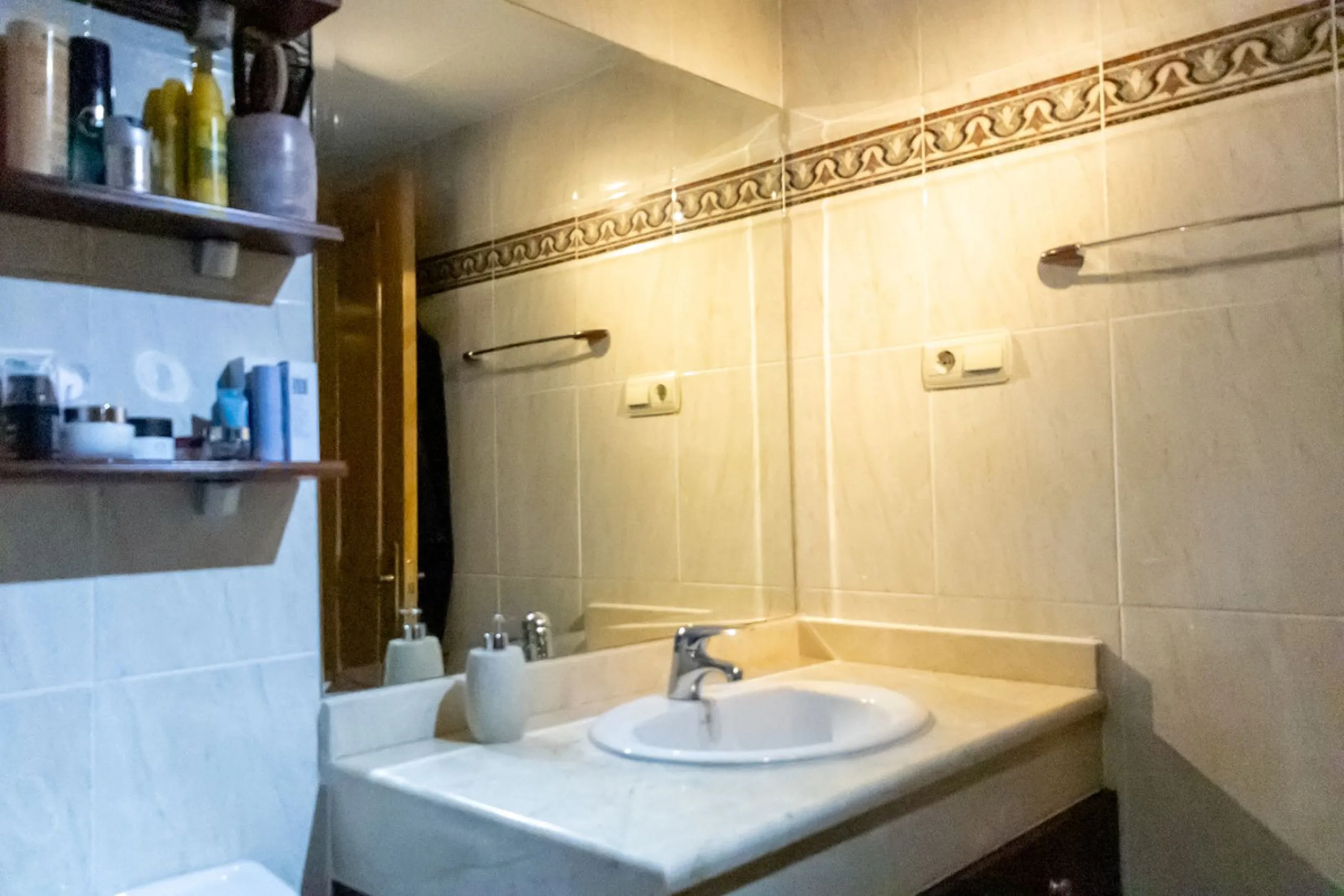 Your Urban Retreat with All the Amenities in Benalmádena