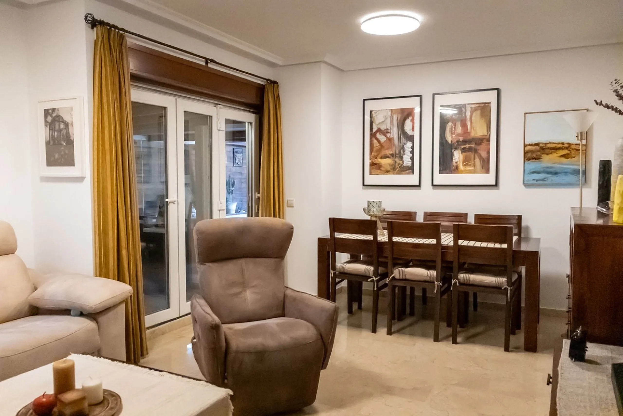 Your Urban Retreat with All the Amenities in Benalmádena