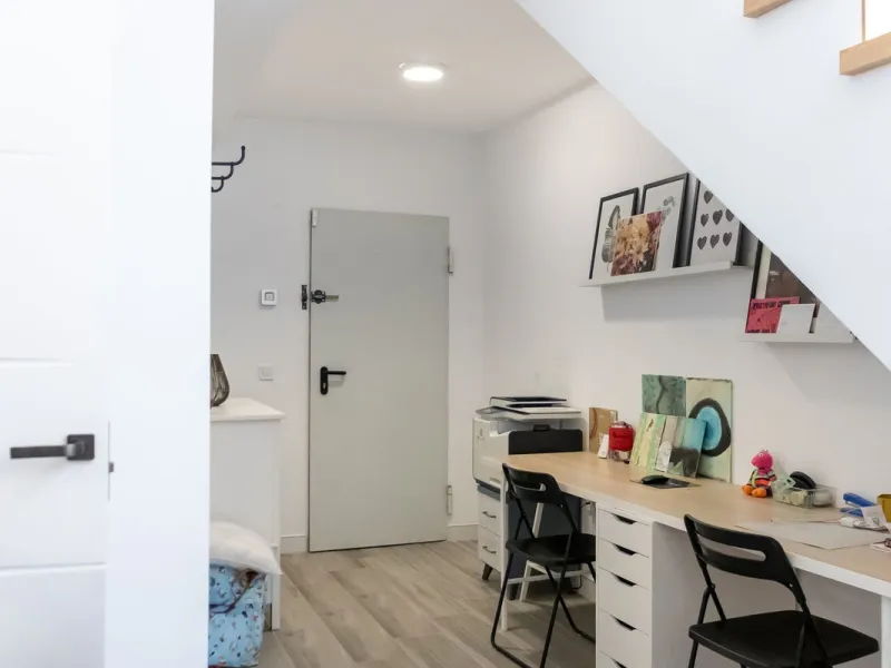 Spectacular Home with Sea Views, 2 Parking Spaces, and Private Office next to the Benalmádena Stupa
