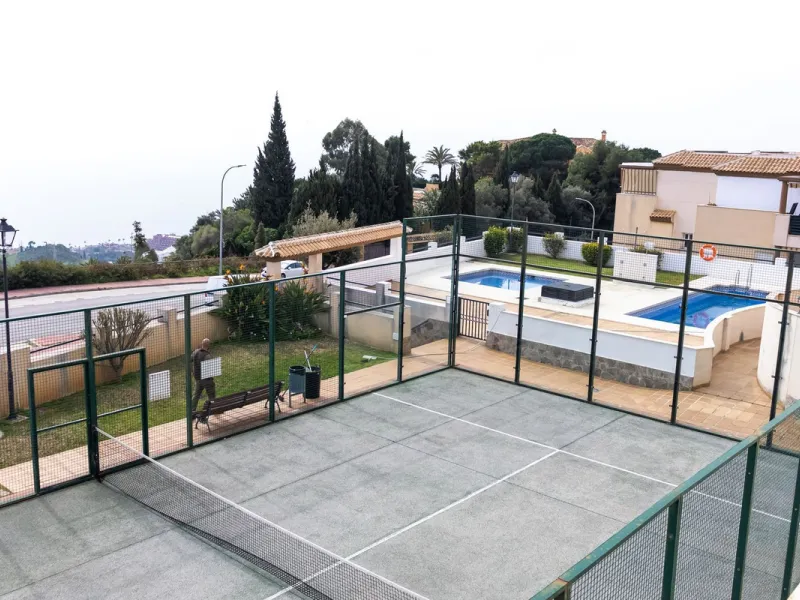 Spectacular Home with Sea Views, 2 Parking Spaces, and Private Office next to the Benalmádena Stupa