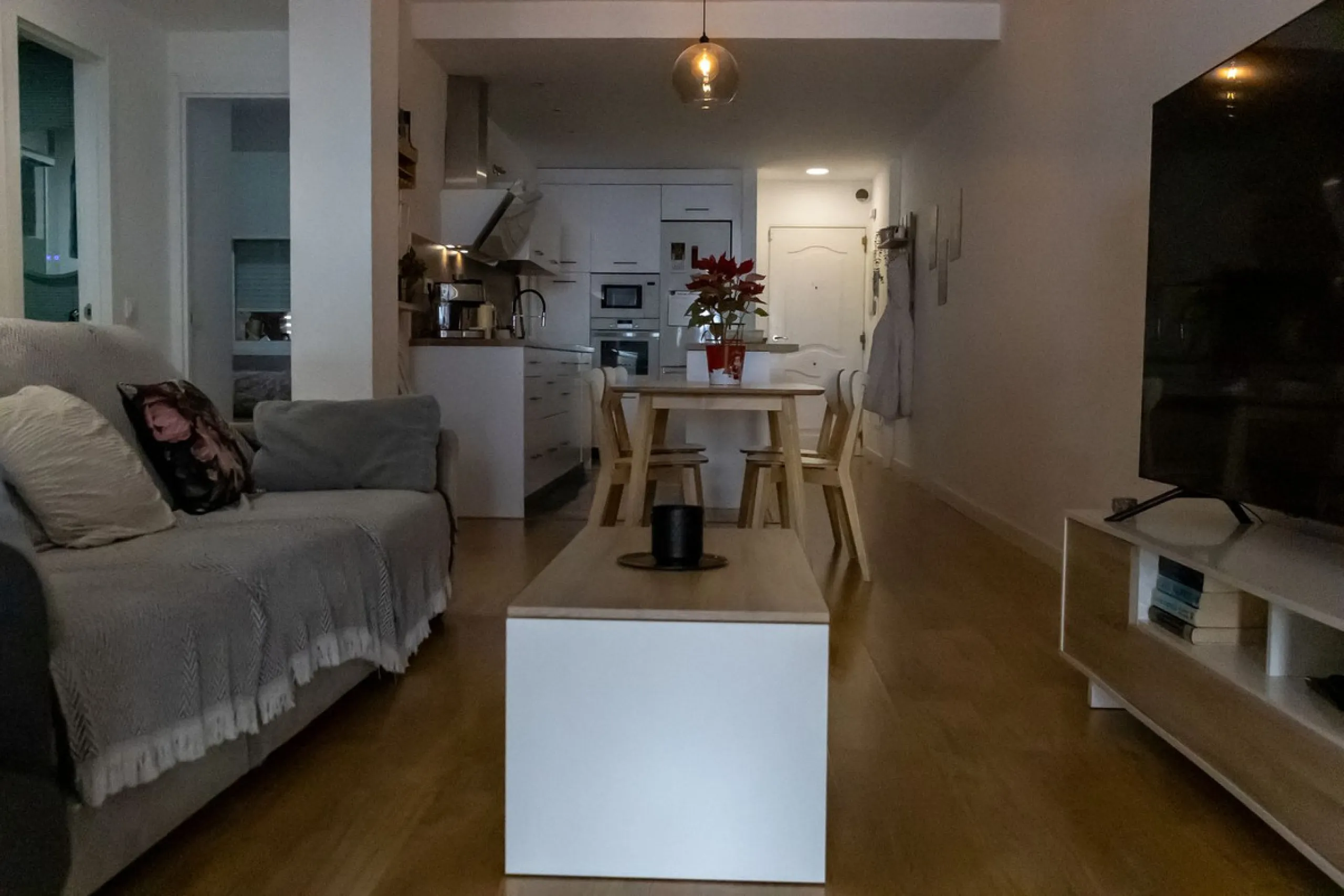 Spectacular Home with Sea Views, 2 Parking Spaces, and Private Office next to the Benalmádena Stupa