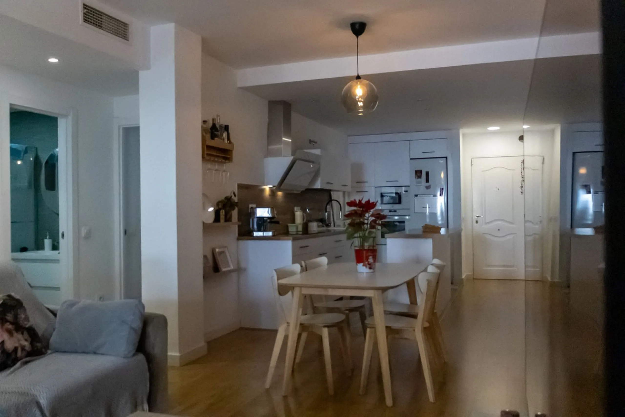 Spectacular Home with Sea Views, 2 Parking Spaces, and Private Office next to the Benalmádena Stupa