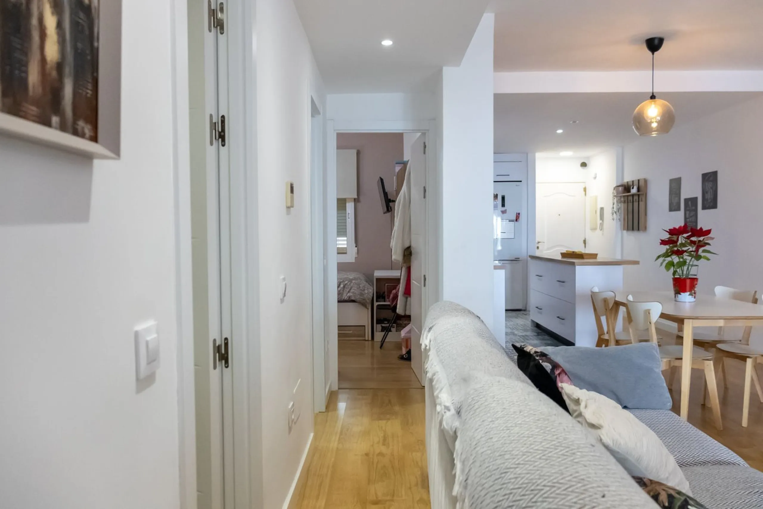 Spectacular Home with Sea Views, 2 Parking Spaces, and Private Office next to the Benalmádena Stupa