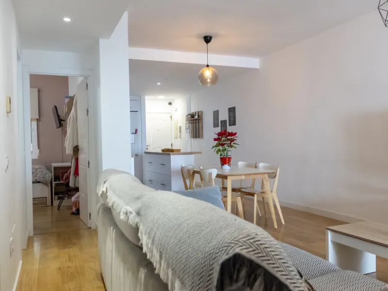 Spectacular Home with Sea Views, 2 Parking Spaces, and Private Office next to the Benalmádena Stupa