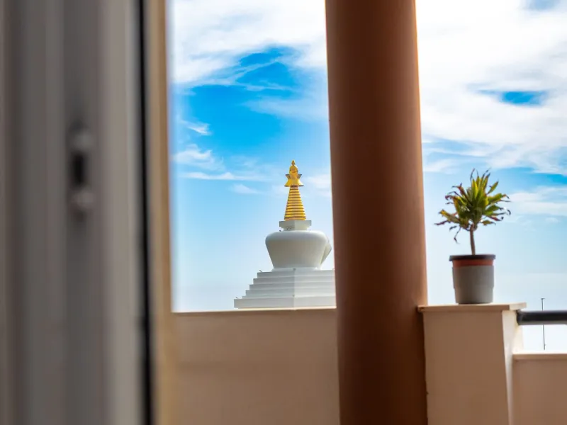 Spectacular Home with Sea Views, 2 Parking Spaces, and Private Office next to the Benalmádena Stupa