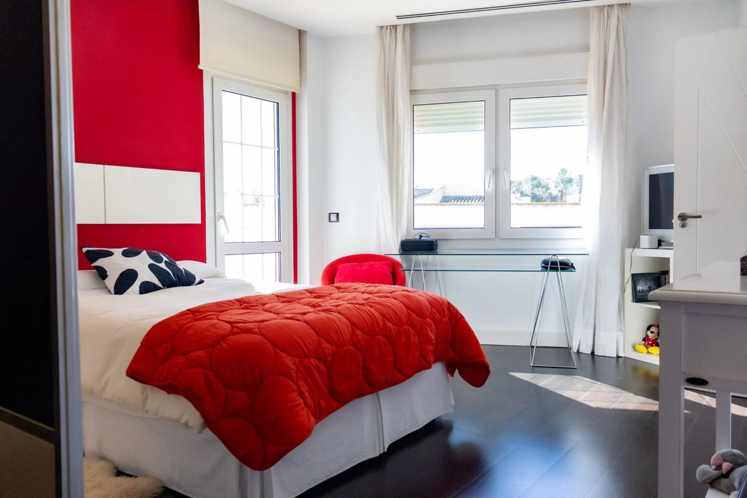 Exclusive Independent Villa in Playamar: Your Luxury Seaside Haven