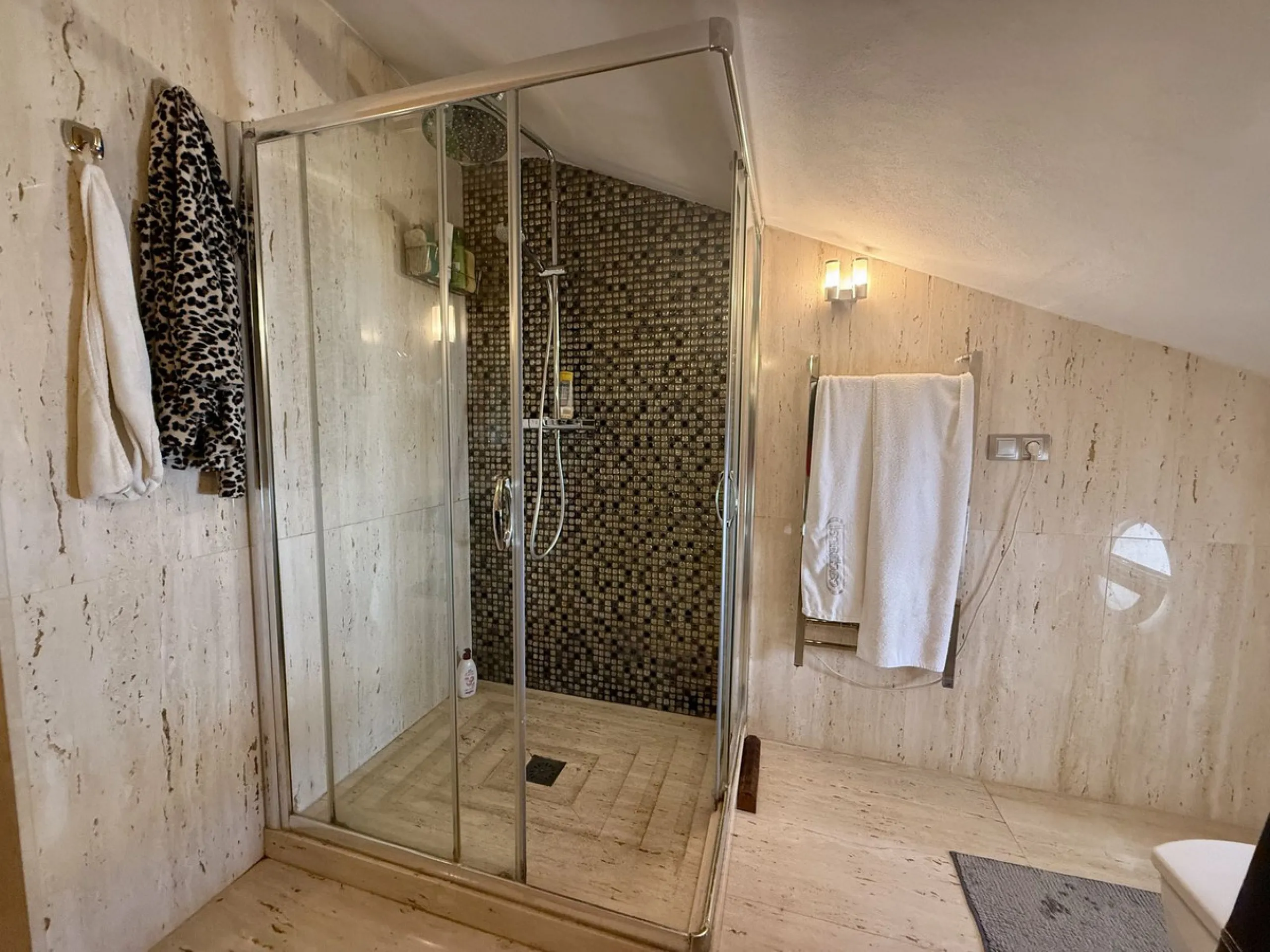 Exclusive Independent Villa in Playamar: Your Luxury Seaside Haven