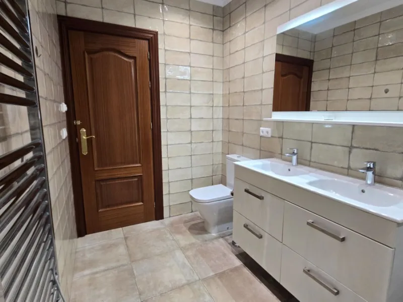 JUST ON THE MARKET. INCREDIBLE DETATCHED VILLA  WITH MODERN SKANDANAVIAN STYLE DESIGN. EXCLUSIVE  URBANISATION IN CERROS DE AGUILA. ONLY € 995,000. BARGAIN.