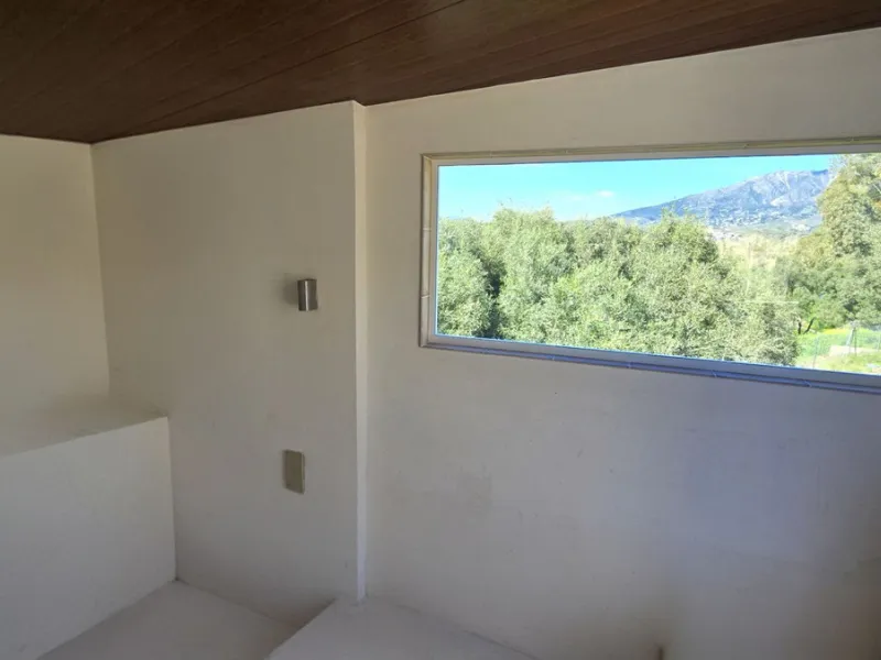 JUST ON THE MARKET. INCREDIBLE DETATCHED VILLA  WITH MODERN SKANDANAVIAN STYLE DESIGN. EXCLUSIVE  URBANISATION IN CERROS DE AGUILA. ONLY € 995,000. BARGAIN.