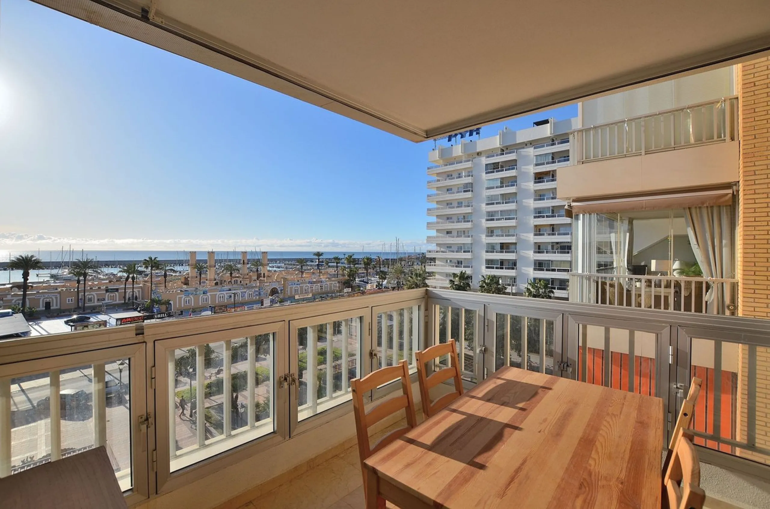 Apartment - Middle Floor Apartment в продаже в Fuengirola, Málaga. В доме 1 спален и 1 ванных комнат. Площадь дома 45 м²