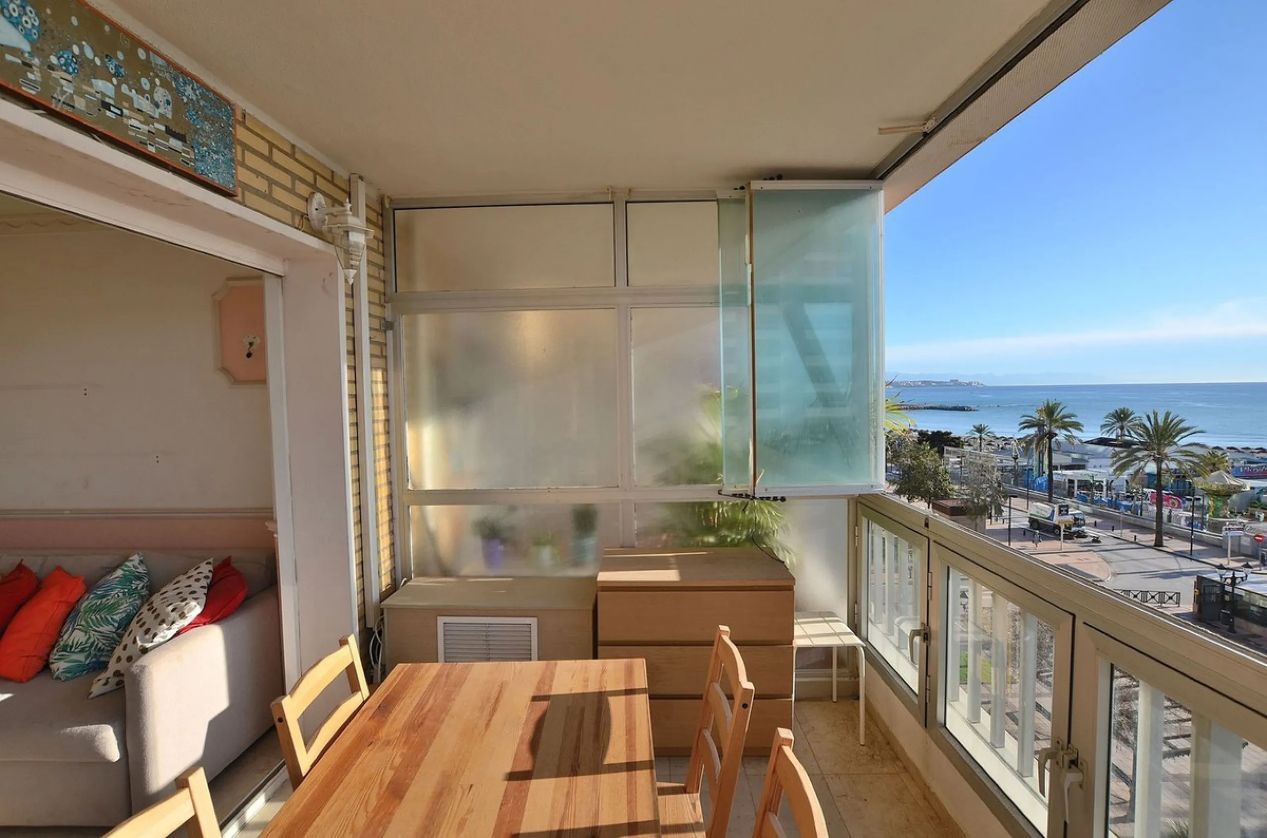 Apartment - Middle Floor Apartment в продаже в Fuengirola, Málaga. В доме 1 спален и 1 ванных комнат. Площадь дома 45 м²