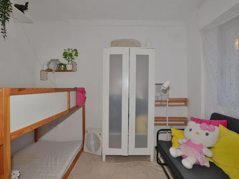 Apartment - Middle Floor Apartment в продаже в Fuengirola, Málaga. В доме 1 спален и 1 ванных комнат. Площадь дома 45 м²