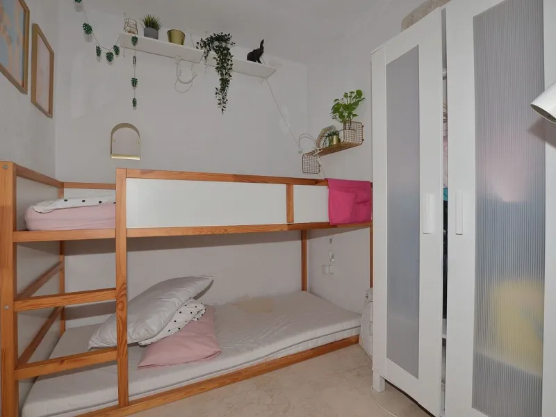 Apartment - Middle Floor Apartment в продаже в Fuengirola, Málaga. В доме 1 спален и 1 ванных комнат. Площадь дома 45 м²