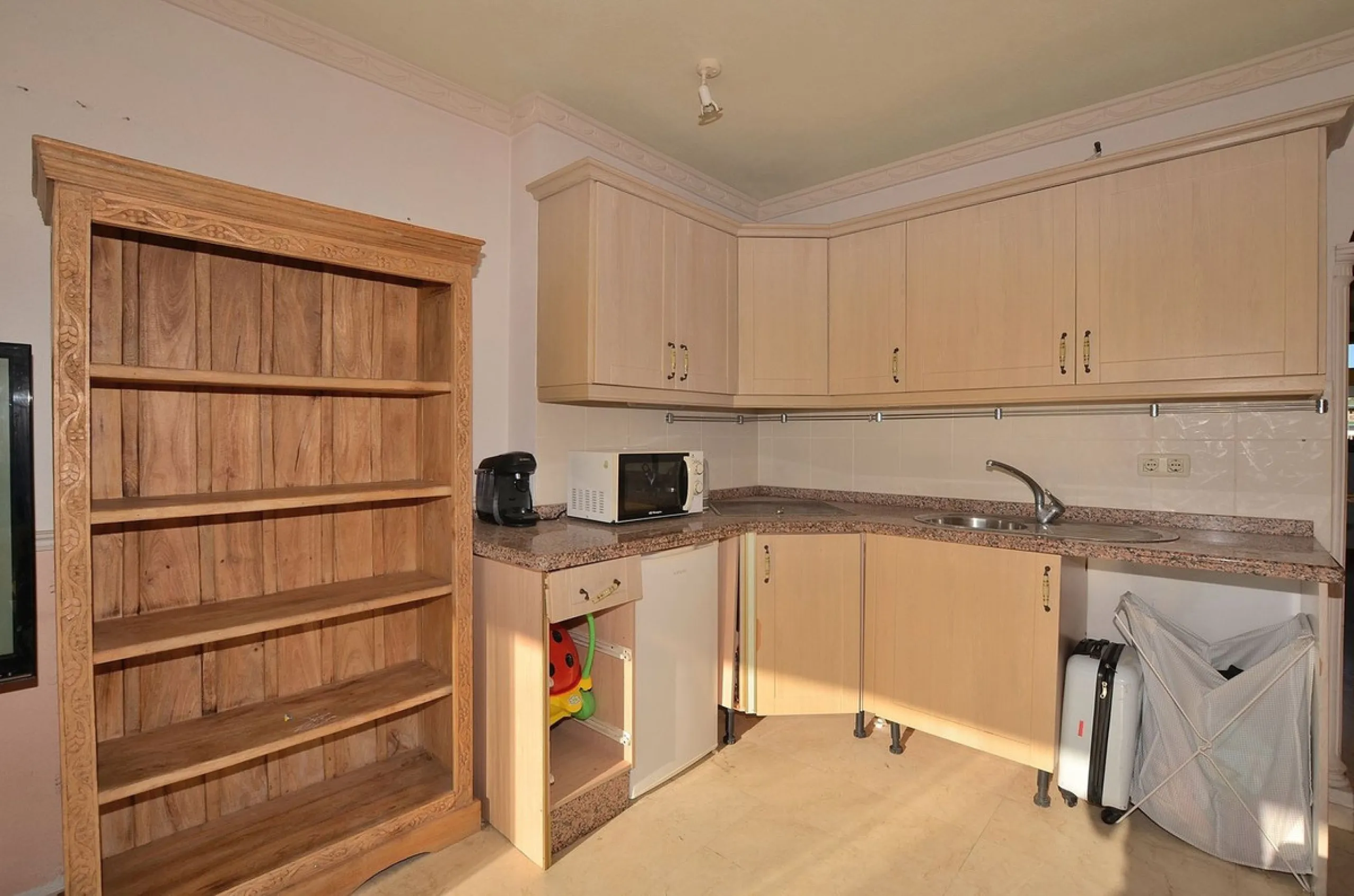 Apartment - Middle Floor Apartment в продаже в Fuengirola, Málaga. В доме 1 спален и 1 ванных комнат. Площадь дома 45 м²