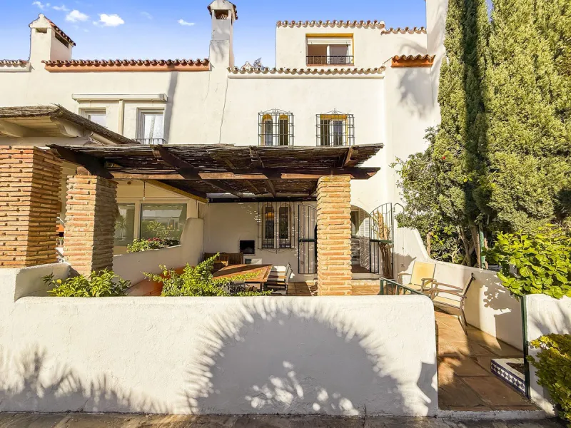 Spectacular Beachfront Townhouse in Marina de Casares