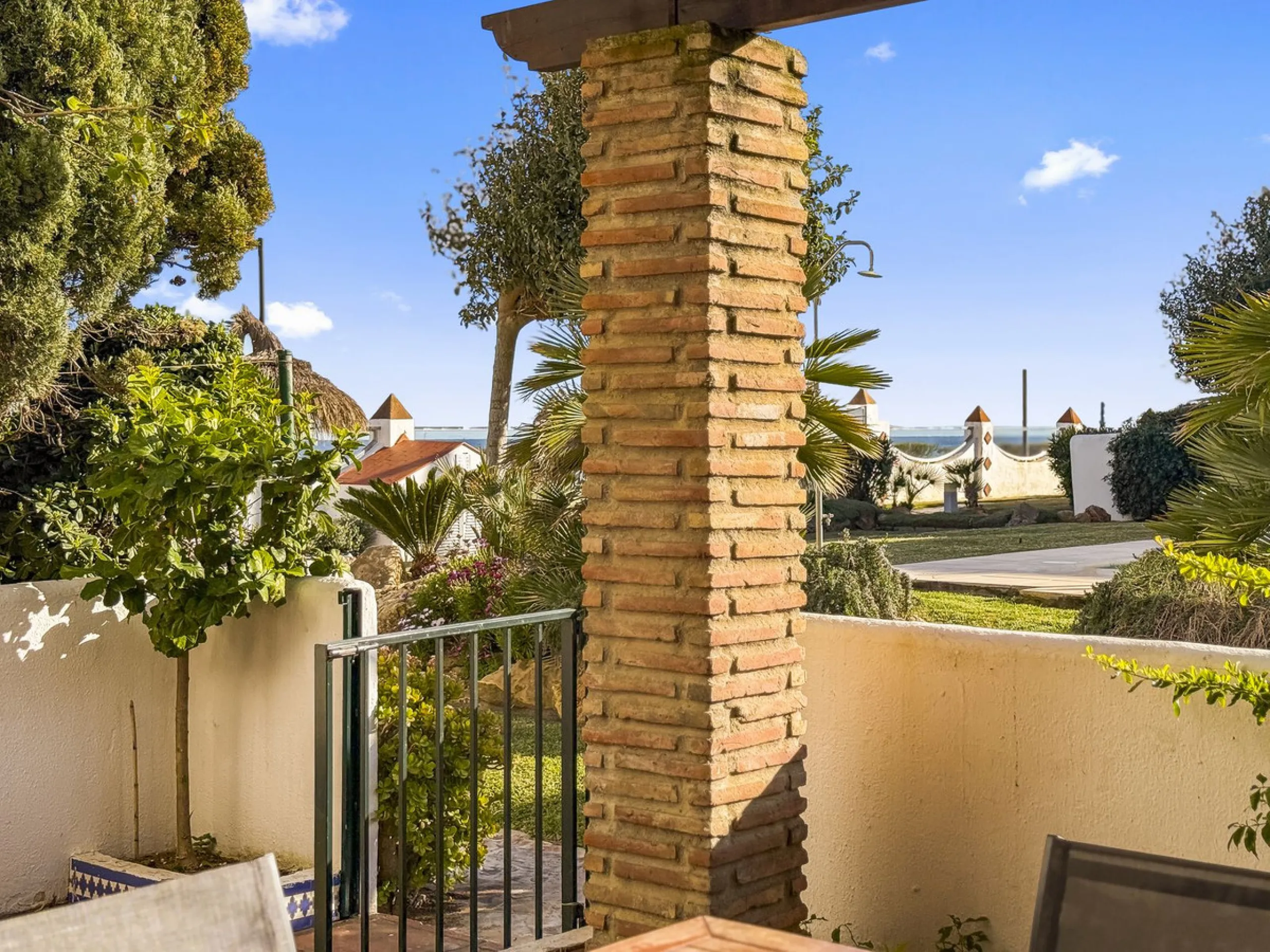 Spectacular Beachfront Townhouse in Marina de Casares