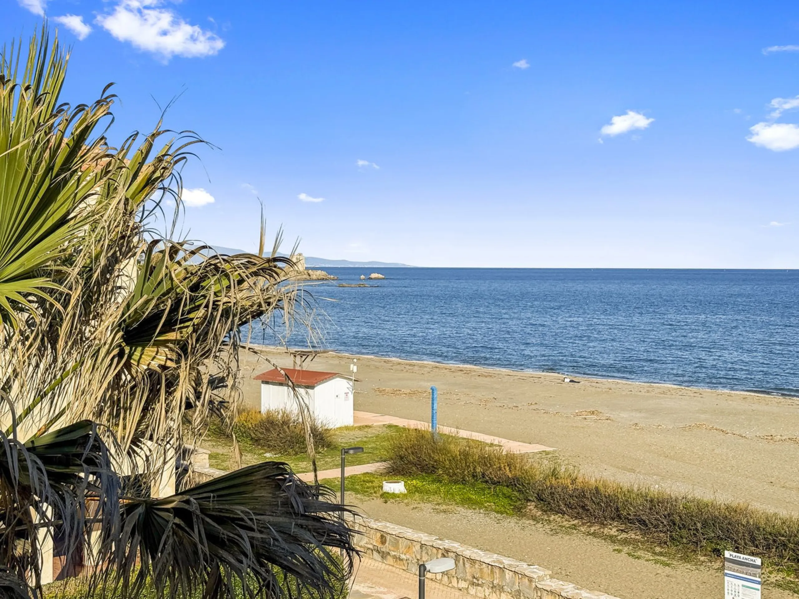Spectacular Beachfront Townhouse in Marina de Casares