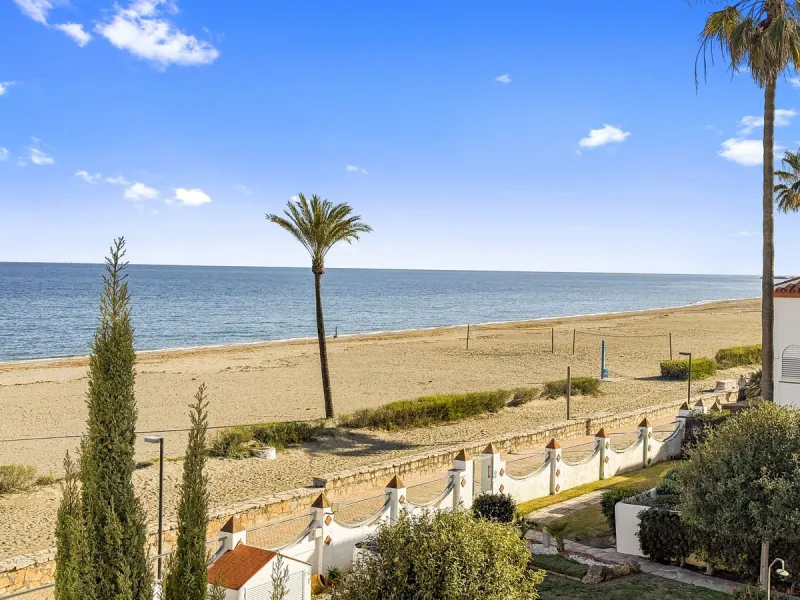 Spectacular Beachfront Townhouse in Marina de Casares