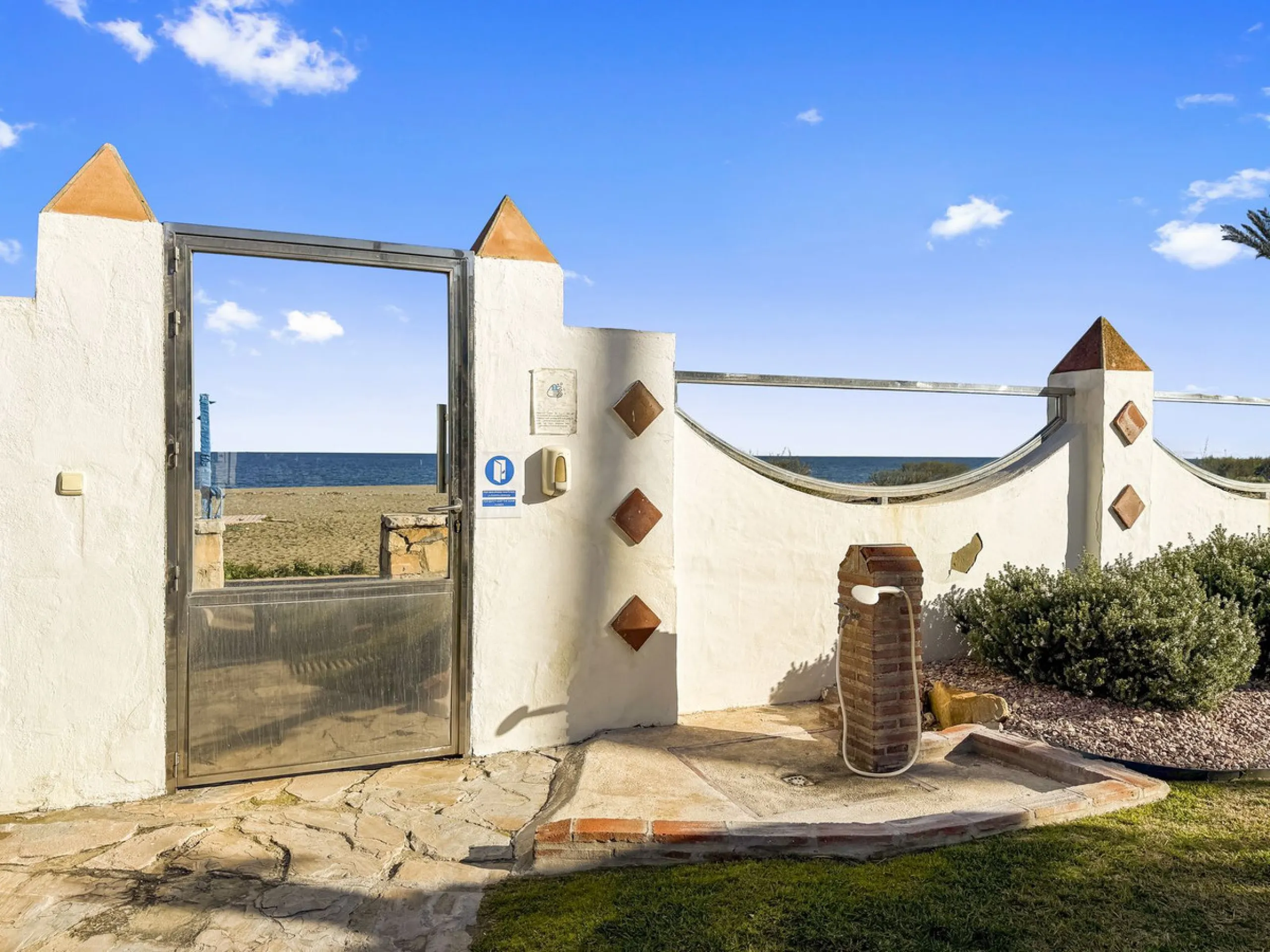 Spectacular Beachfront Townhouse in Marina de Casares