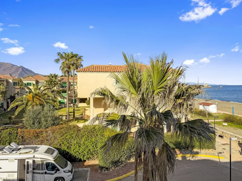 Spectacular Beachfront Townhouse in Marina de Casares