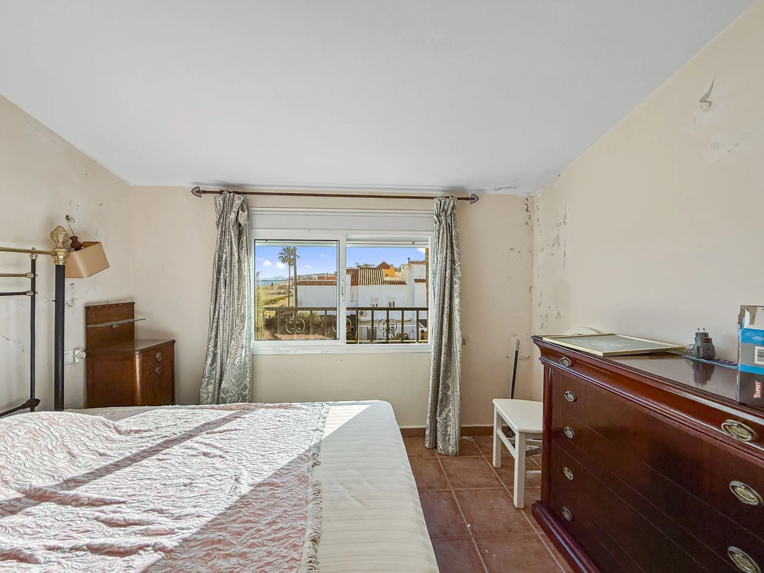 Spectacular Beachfront Townhouse in Marina de Casares