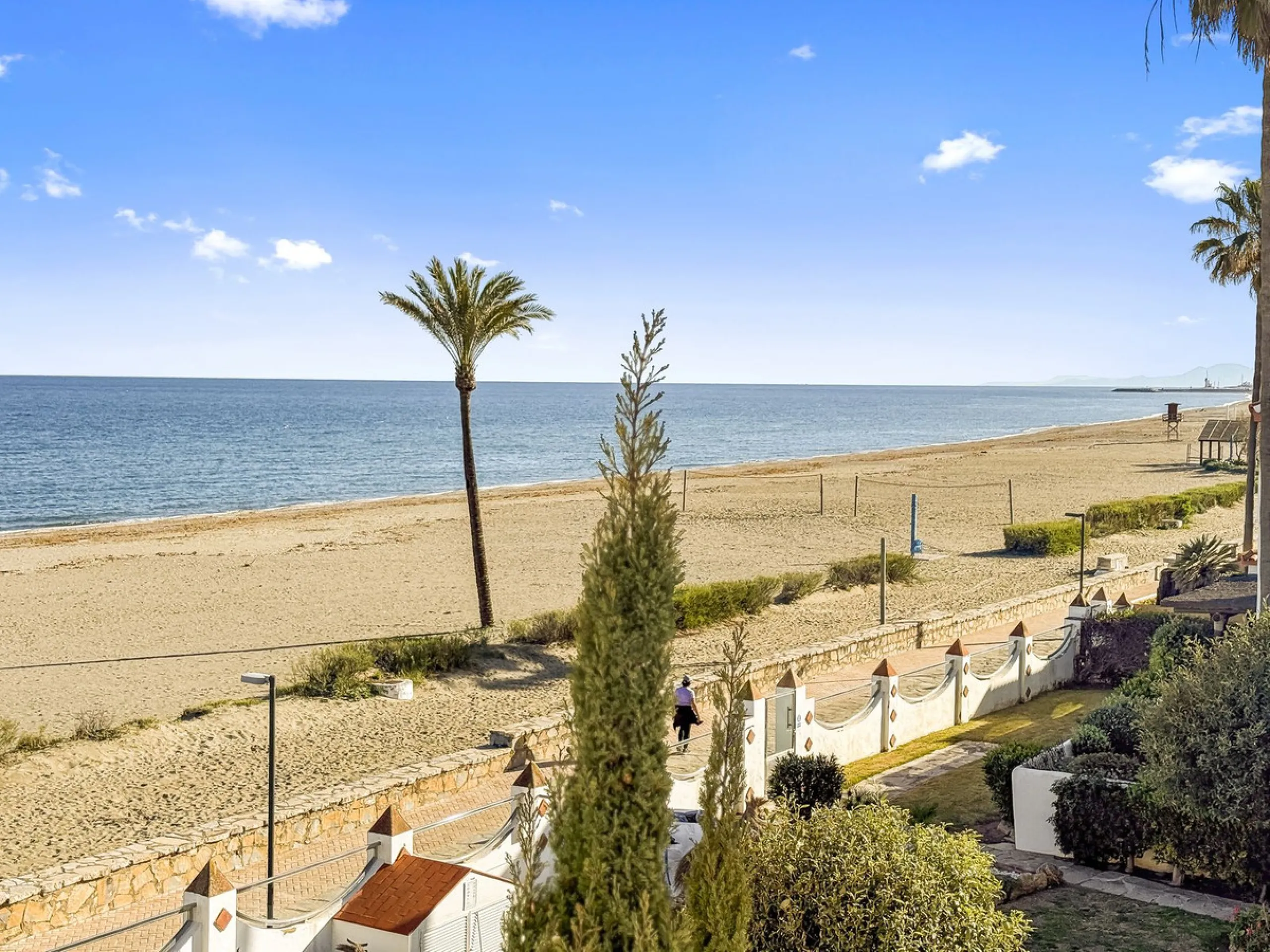 Spectacular Beachfront Townhouse in Marina de Casares